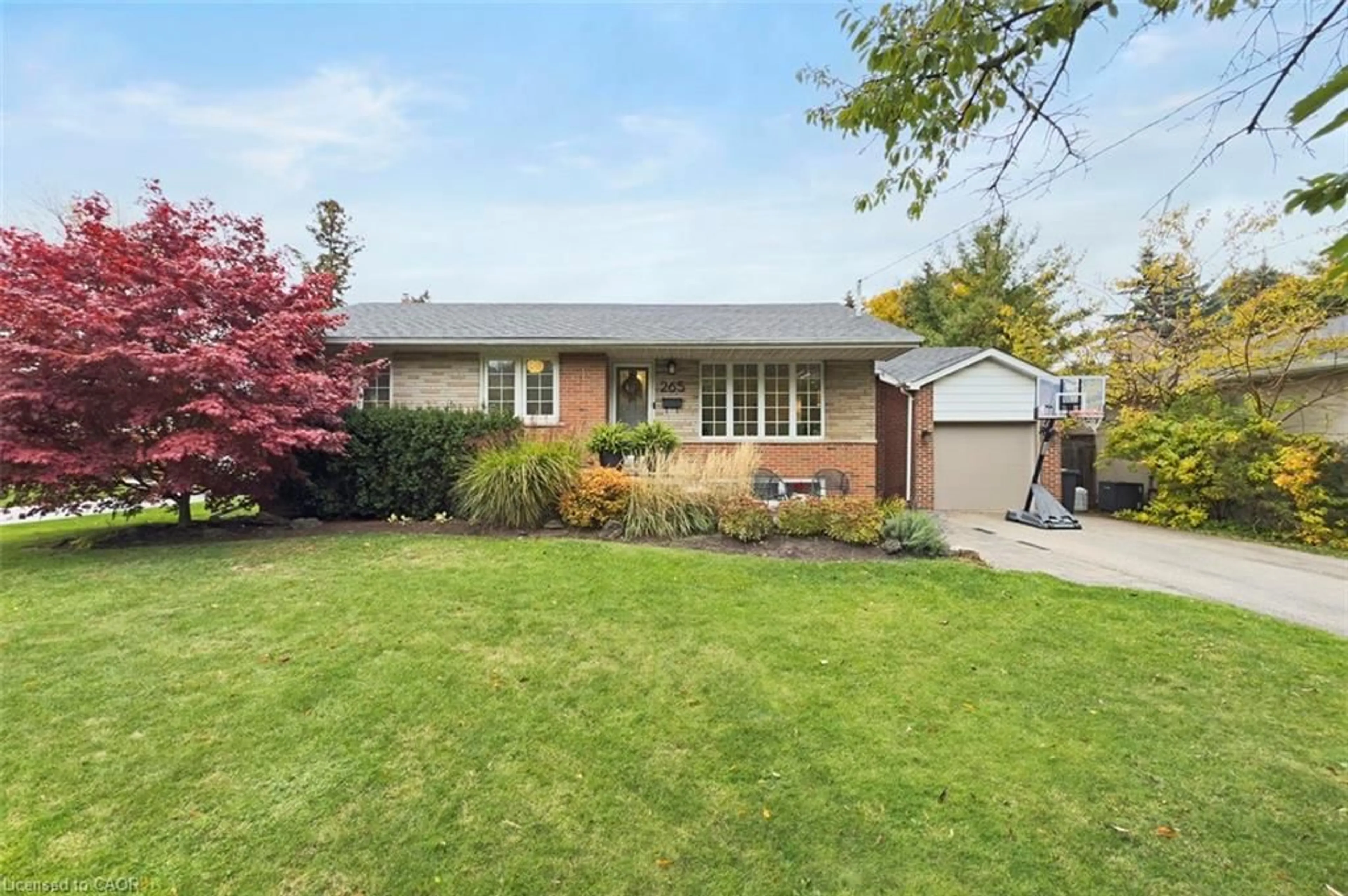 Home with brick exterior material, street for 265 Snowden Rd, Oakville Ontario L6L 3X6