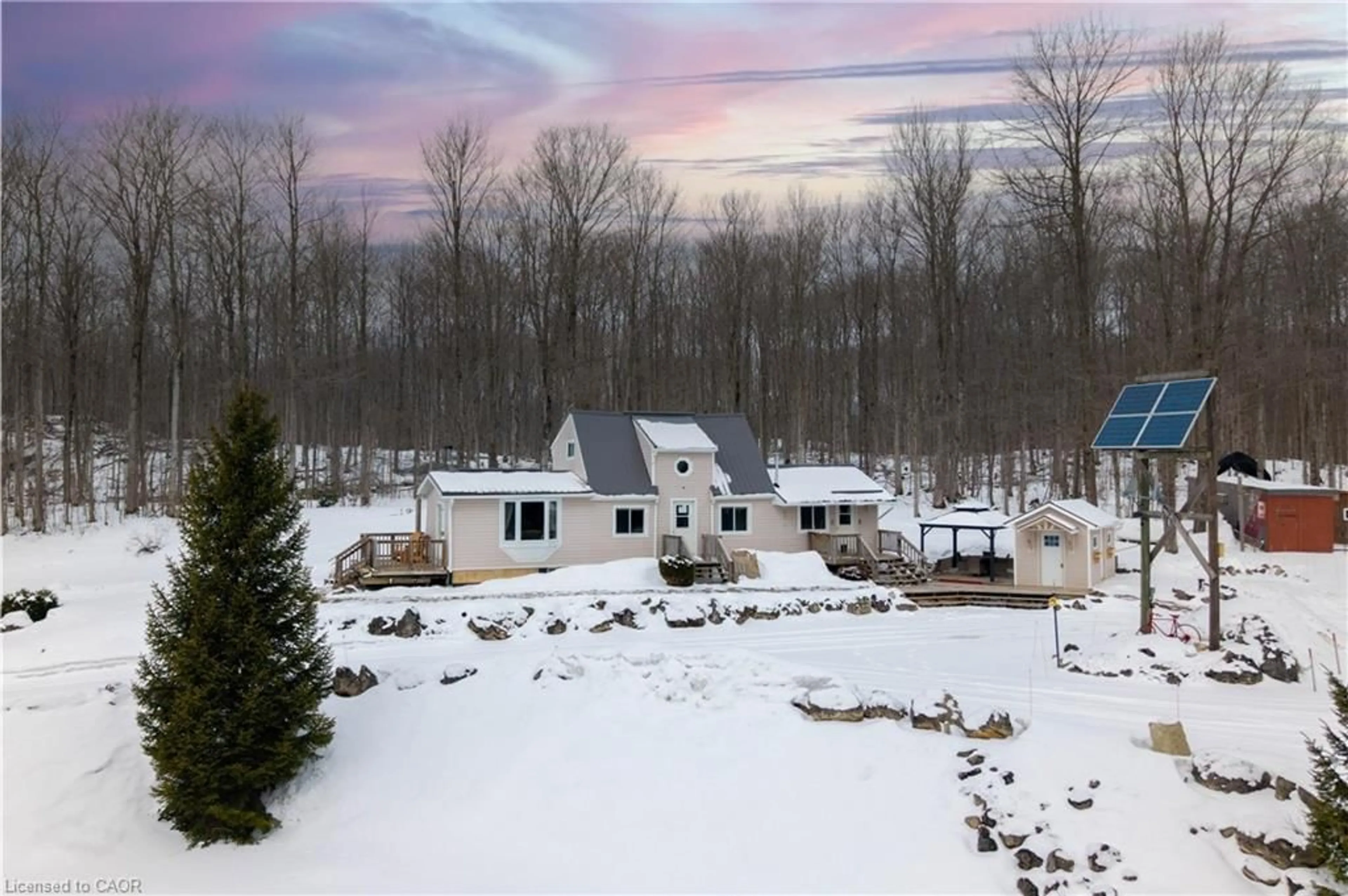 A pic from outside/outdoor area/front of a property/back of a property/a pic from drone, mountain view for 825173 Grey Rd 40 Rd, Markdale Ontario N0C 1H0