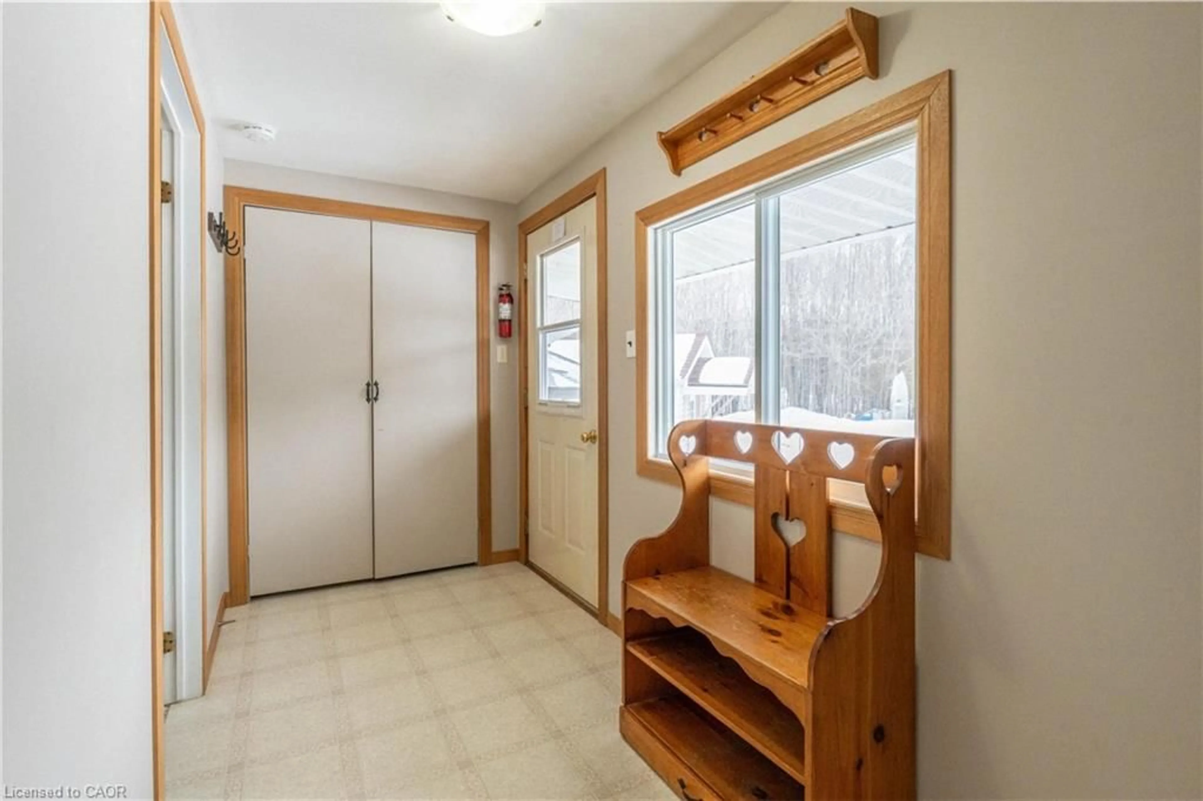 Indoor entryway for 825173 Grey Rd 40 Rd, Markdale Ontario N0C 1H0