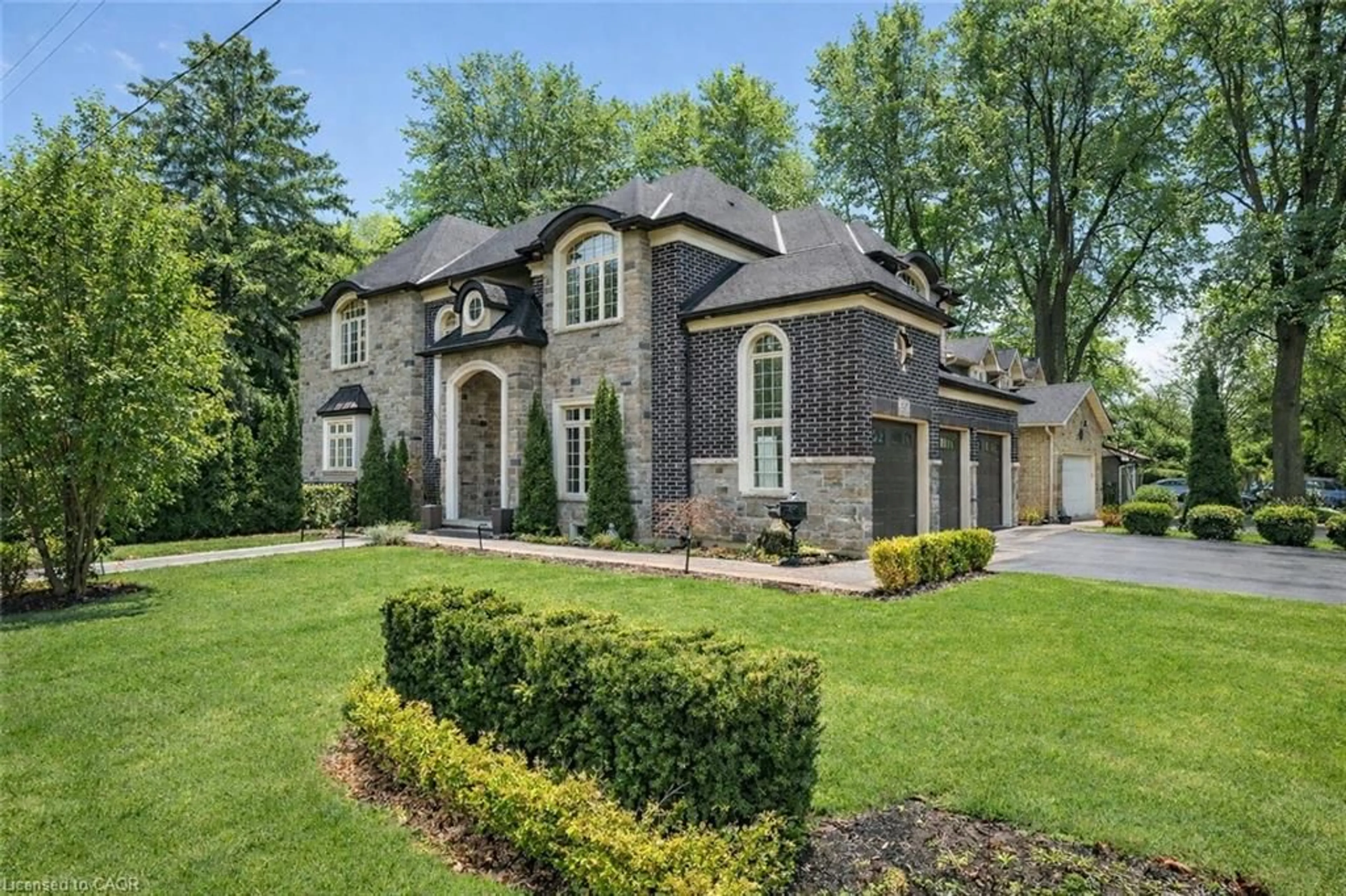 Home with brick exterior material, street for 125 Central Dr, Ancaster Ontario L9G 2A3