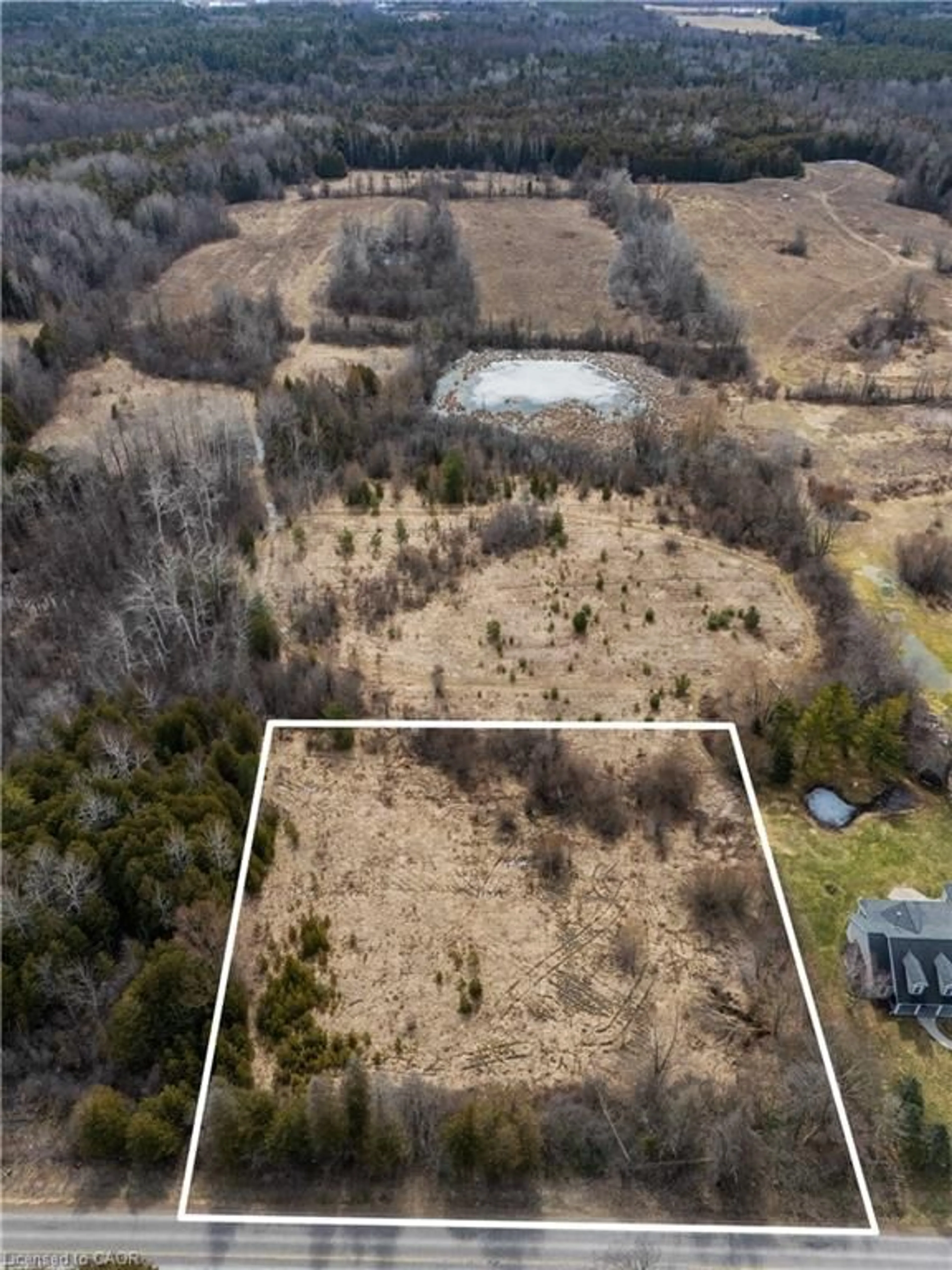 A pic from outside/outdoor area/front of a property/back of a property/a pic from drone, forest/trees view for 6657 Concession 1 Rd, Puslinch Ontario N0B 2J0