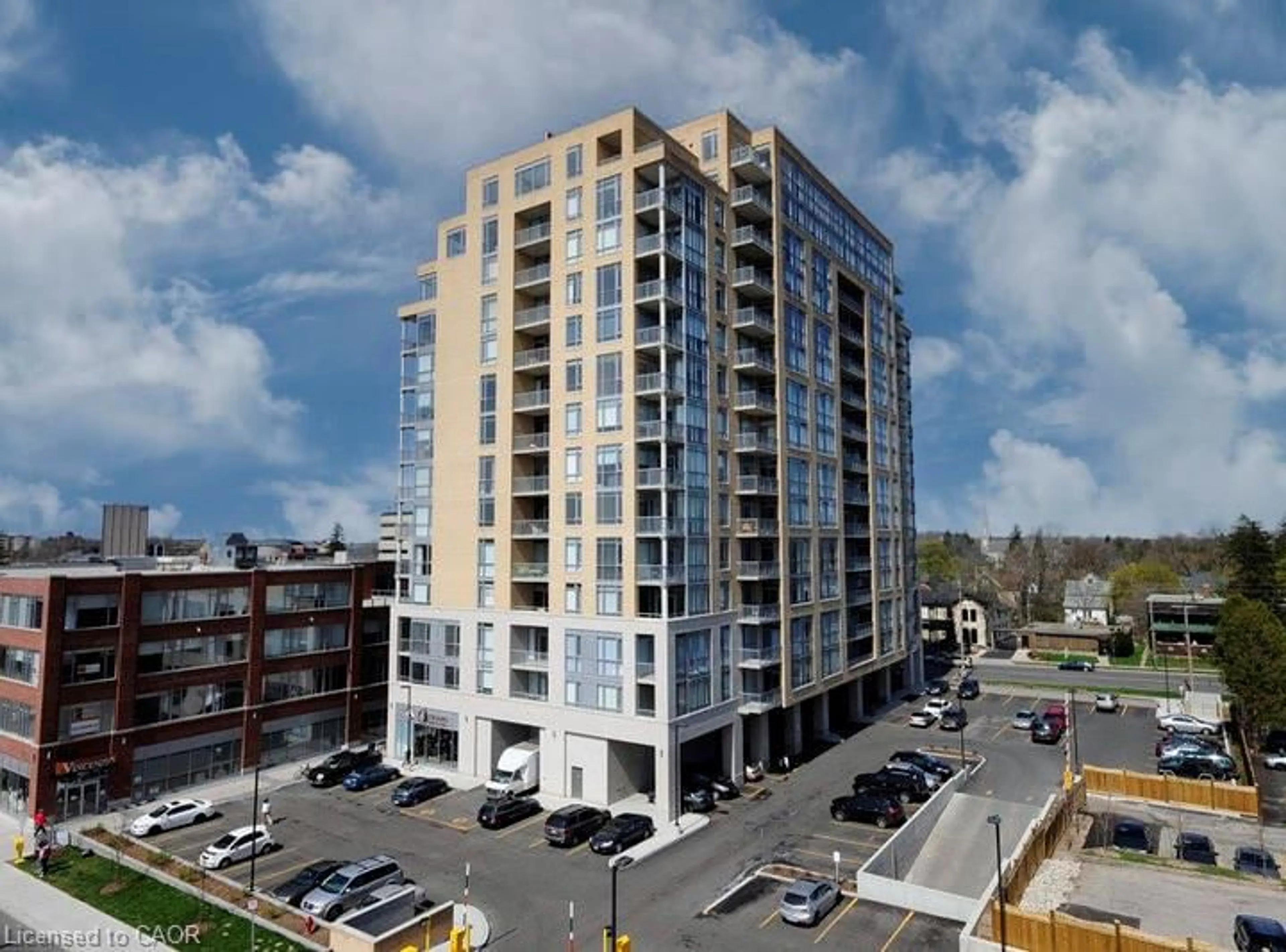 A pic from outside/outdoor area/front of a property/back of a property/a pic from drone, building for 191 King St #712, Waterloo Ontario N2J 1R1