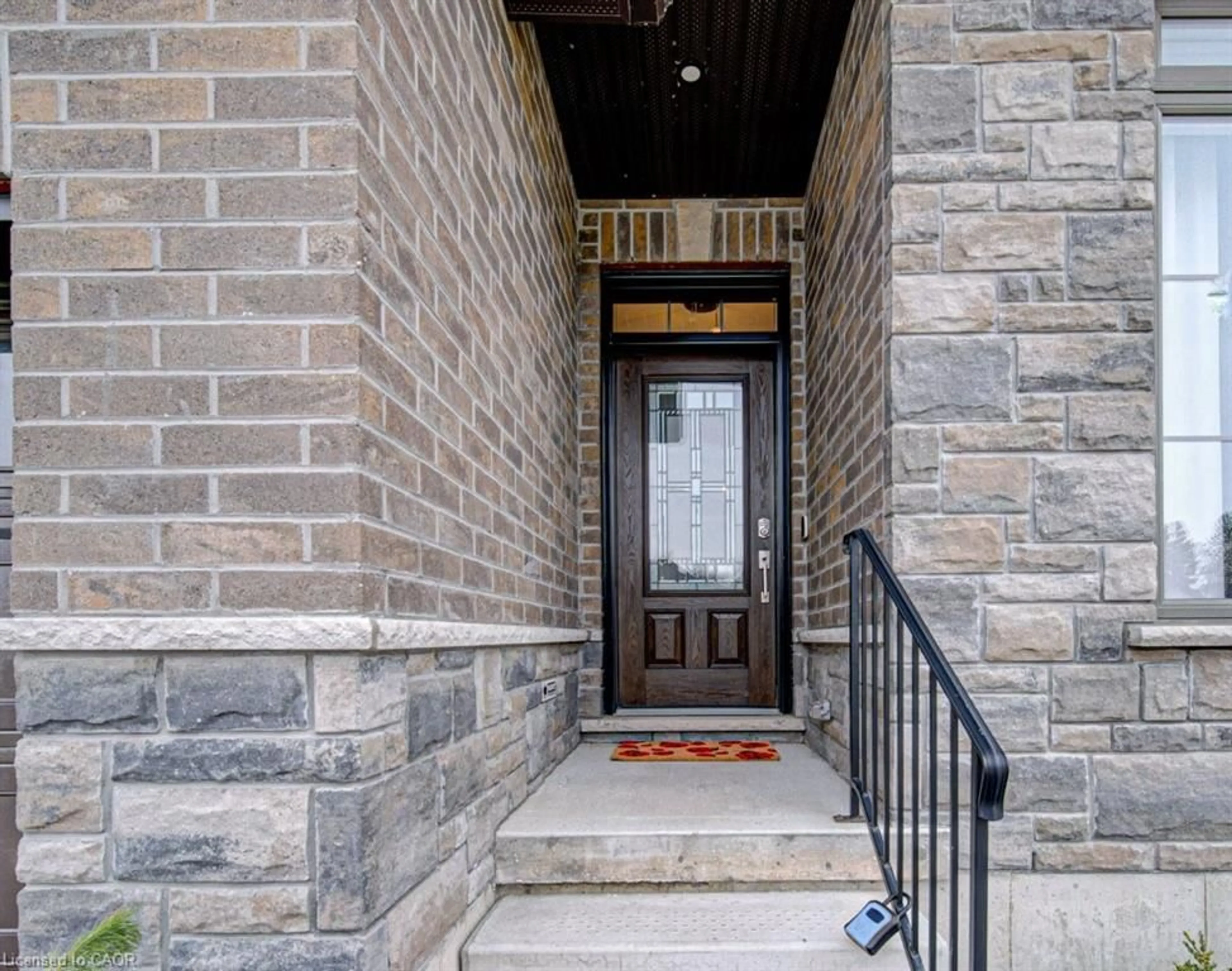 Indoor entryway for 15 Matheson Cres, Innerkip Ontario N0J 1M0