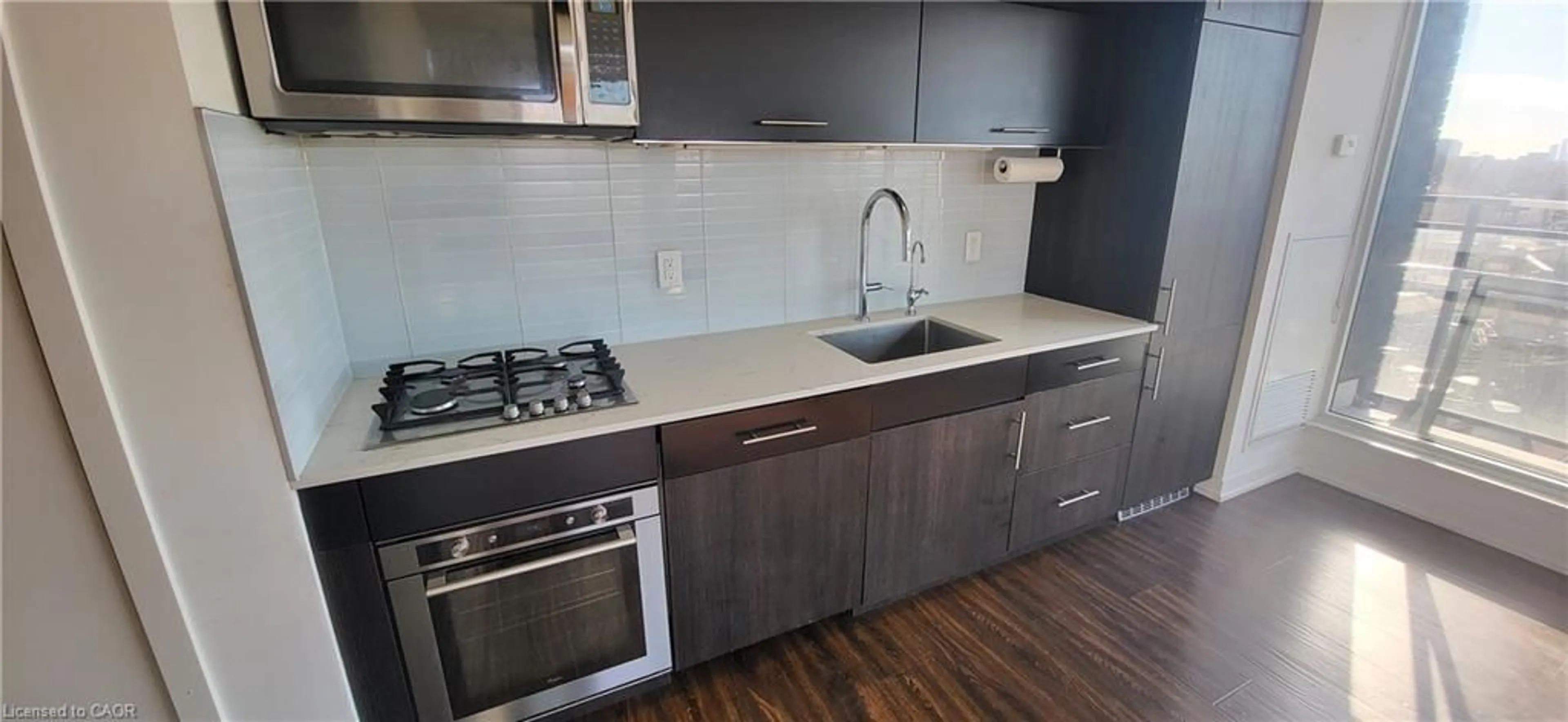 Standard kitchen, unknown for 205 Manning Ave #415, Toronto Ontario M6J 0E2
