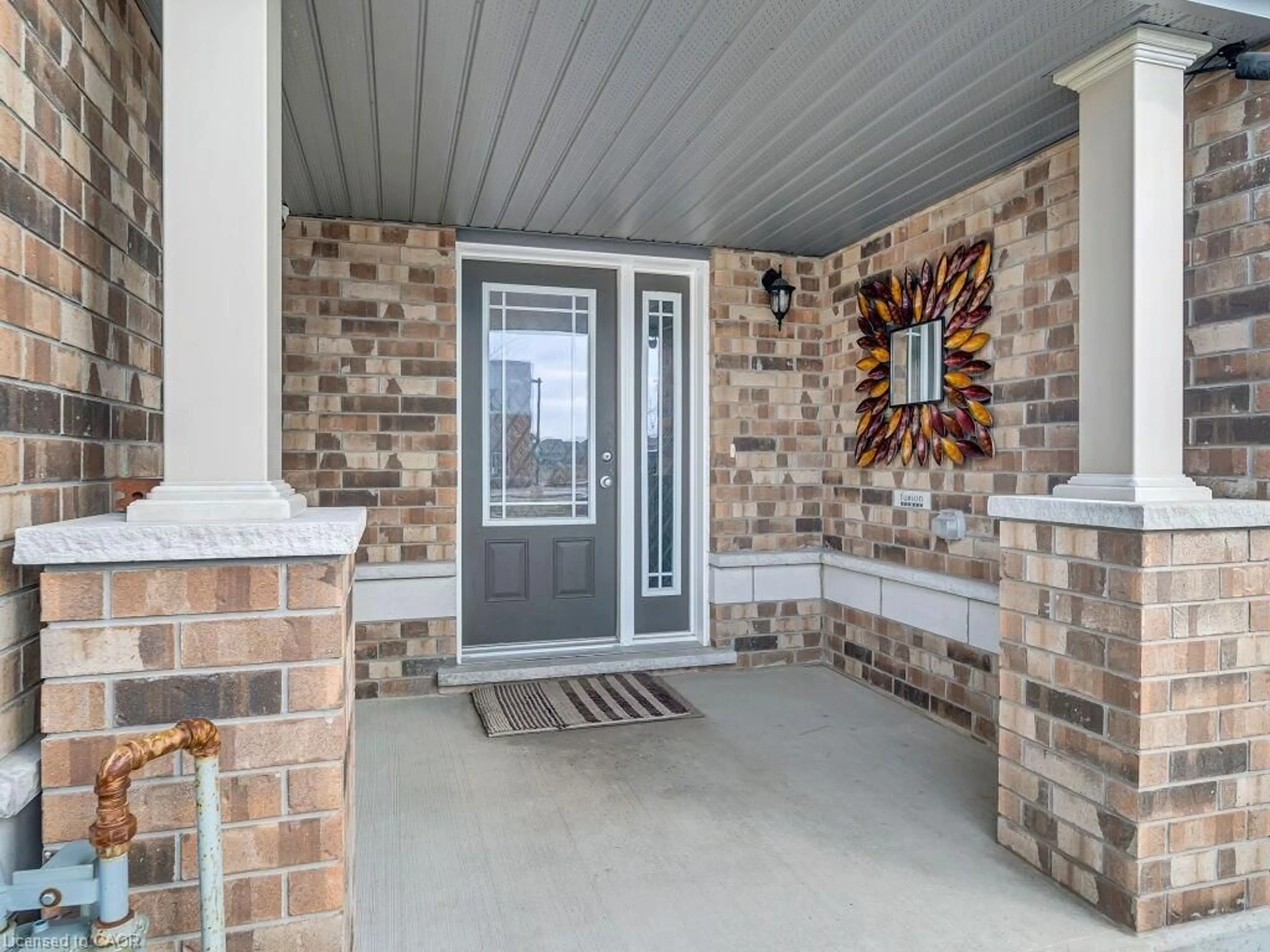 Indoor entryway for 193 Mccann St, Guelph Ontario N1G 0A6