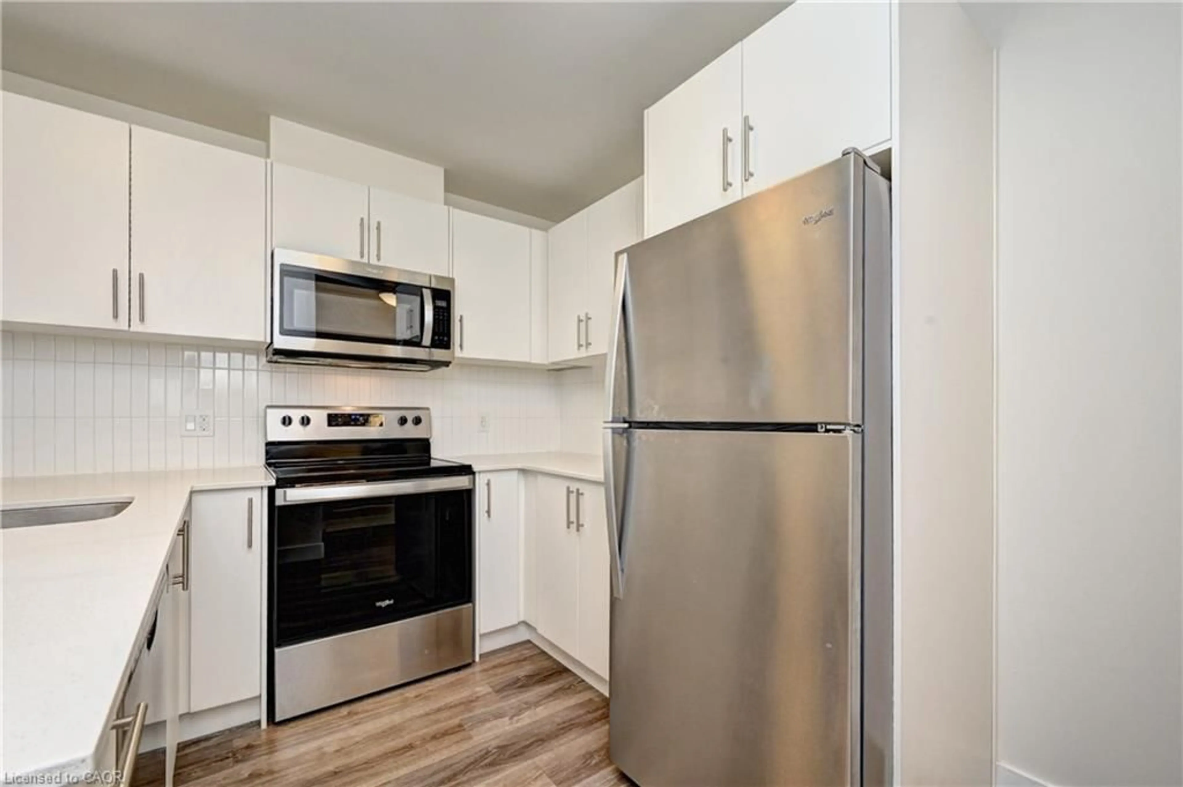 Standard kitchen, unknown for 1101 Lackner Pl #T6, Kitchener Ontario N2A 0L3