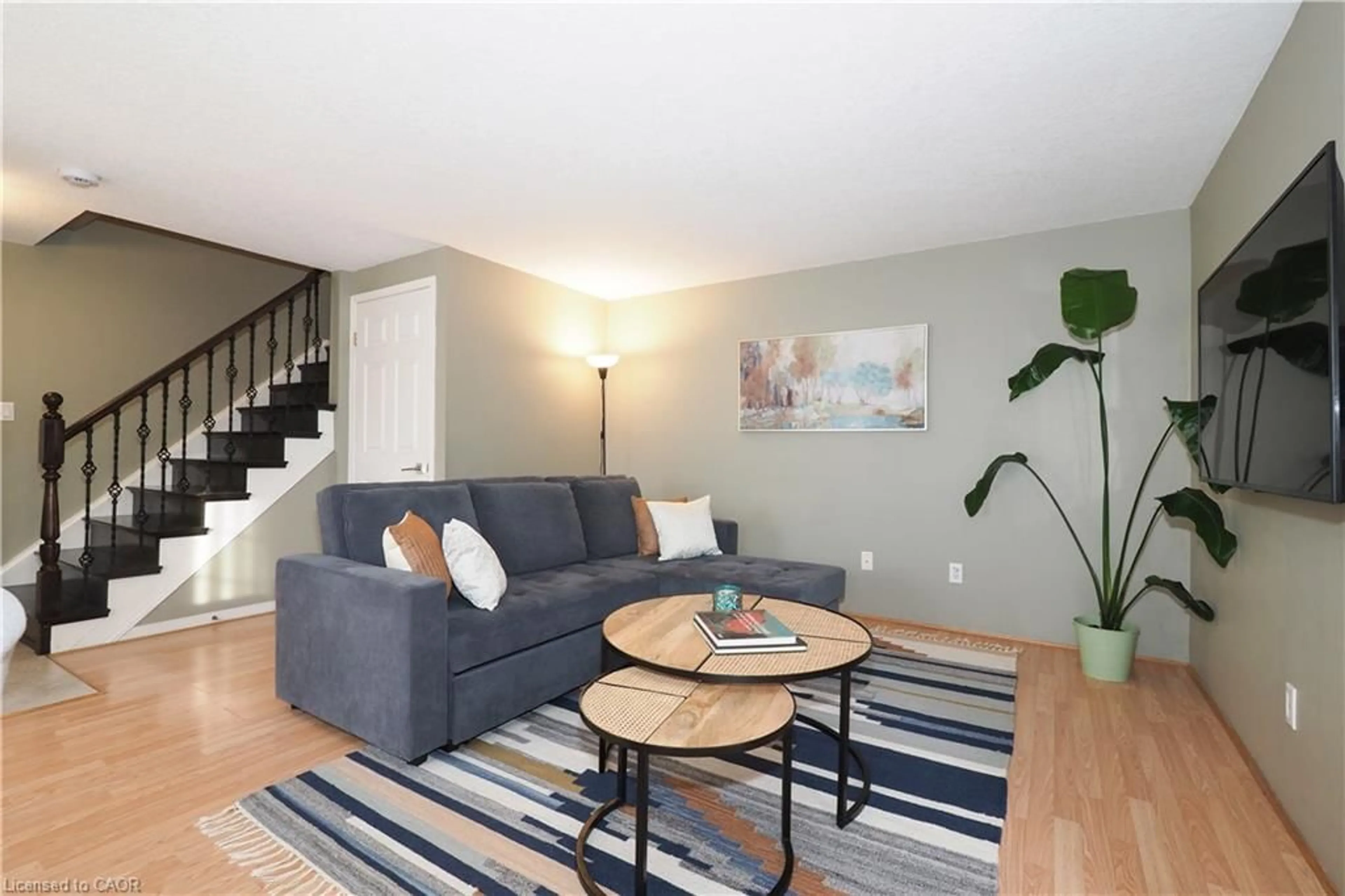 Living room with furniture, unknown for 75 Donnenwerth Dr, Kitchener Ontario N2E 3W6