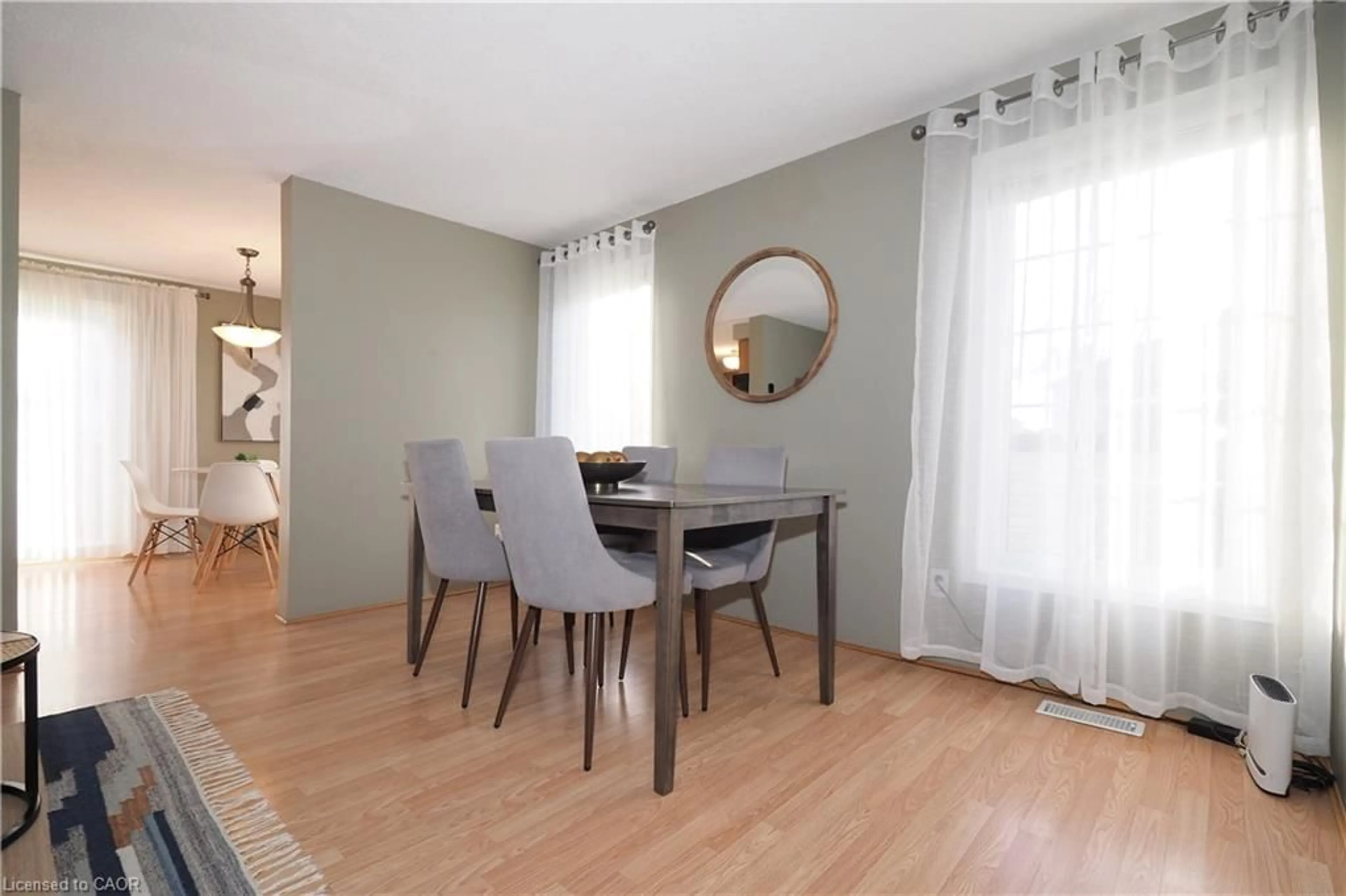 Dining room, wood/laminate floor for 75 Donnenwerth Dr, Kitchener Ontario N2E 3W6