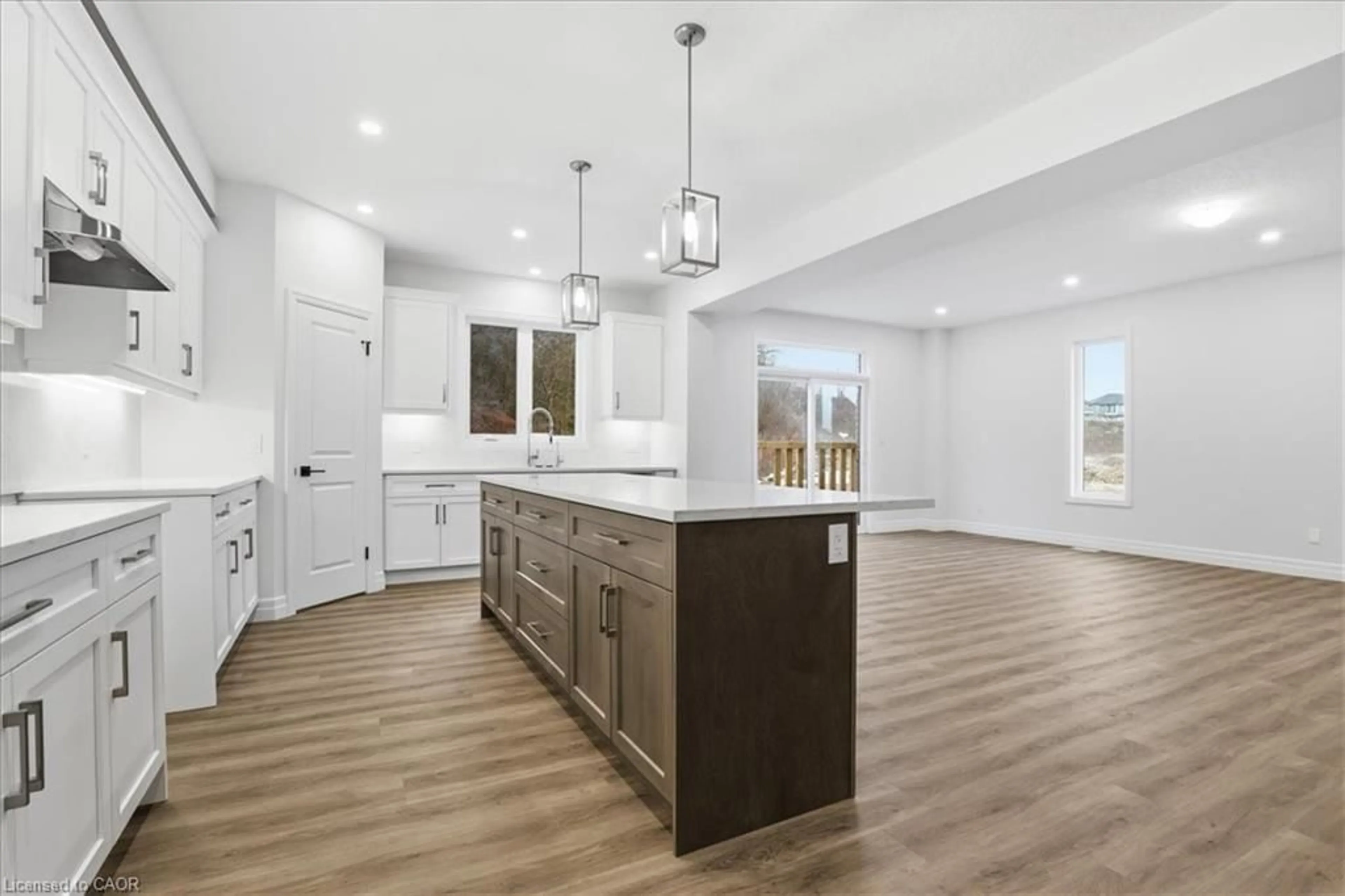 Open concept kitchen, unknown for 70 Quarry Park Dr, Kitchener Ontario N2B 0B2