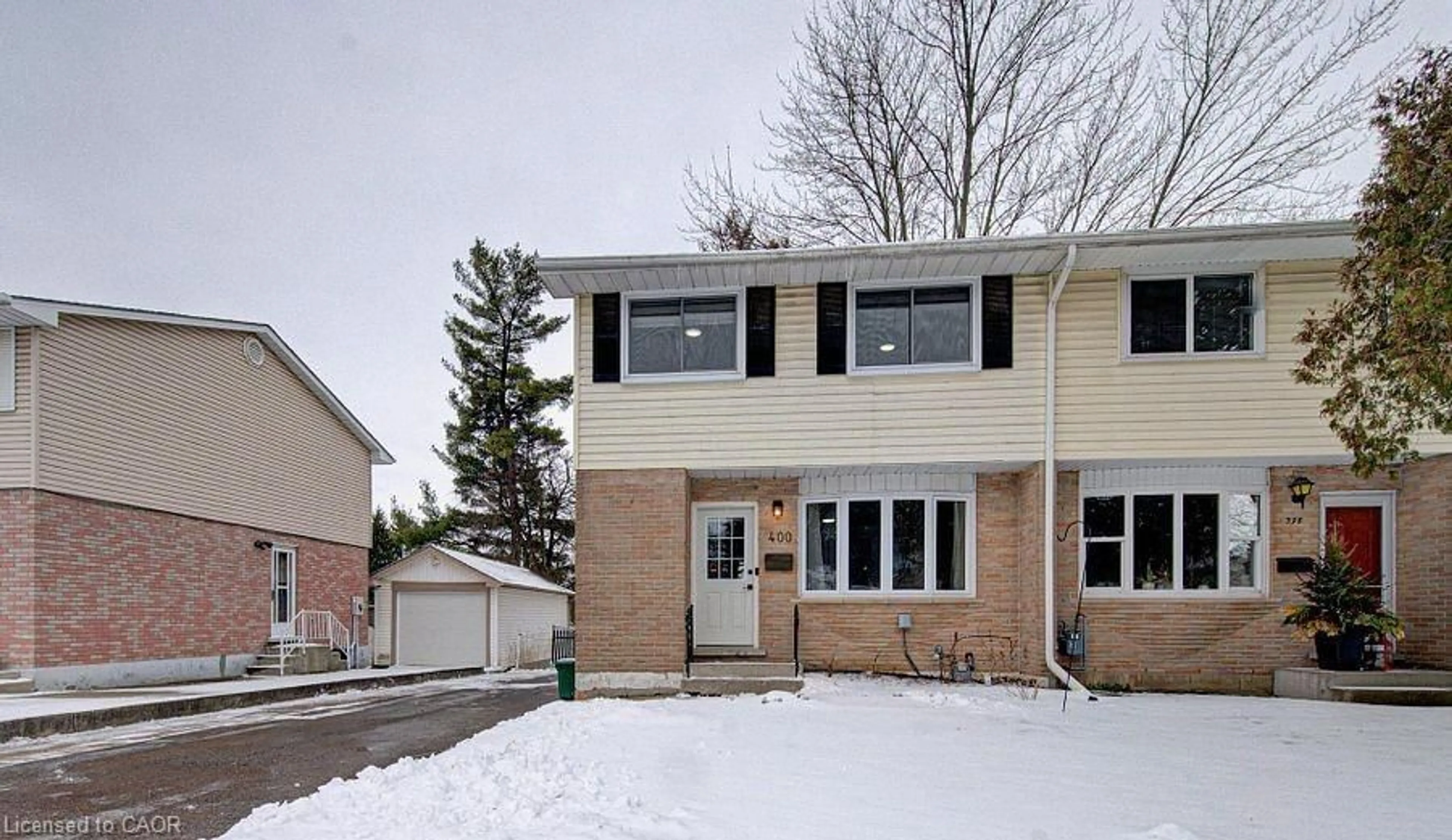 Home with vinyl exterior material, street for 400 Odlum Dr, Woodstock Ontario N4S 3S2