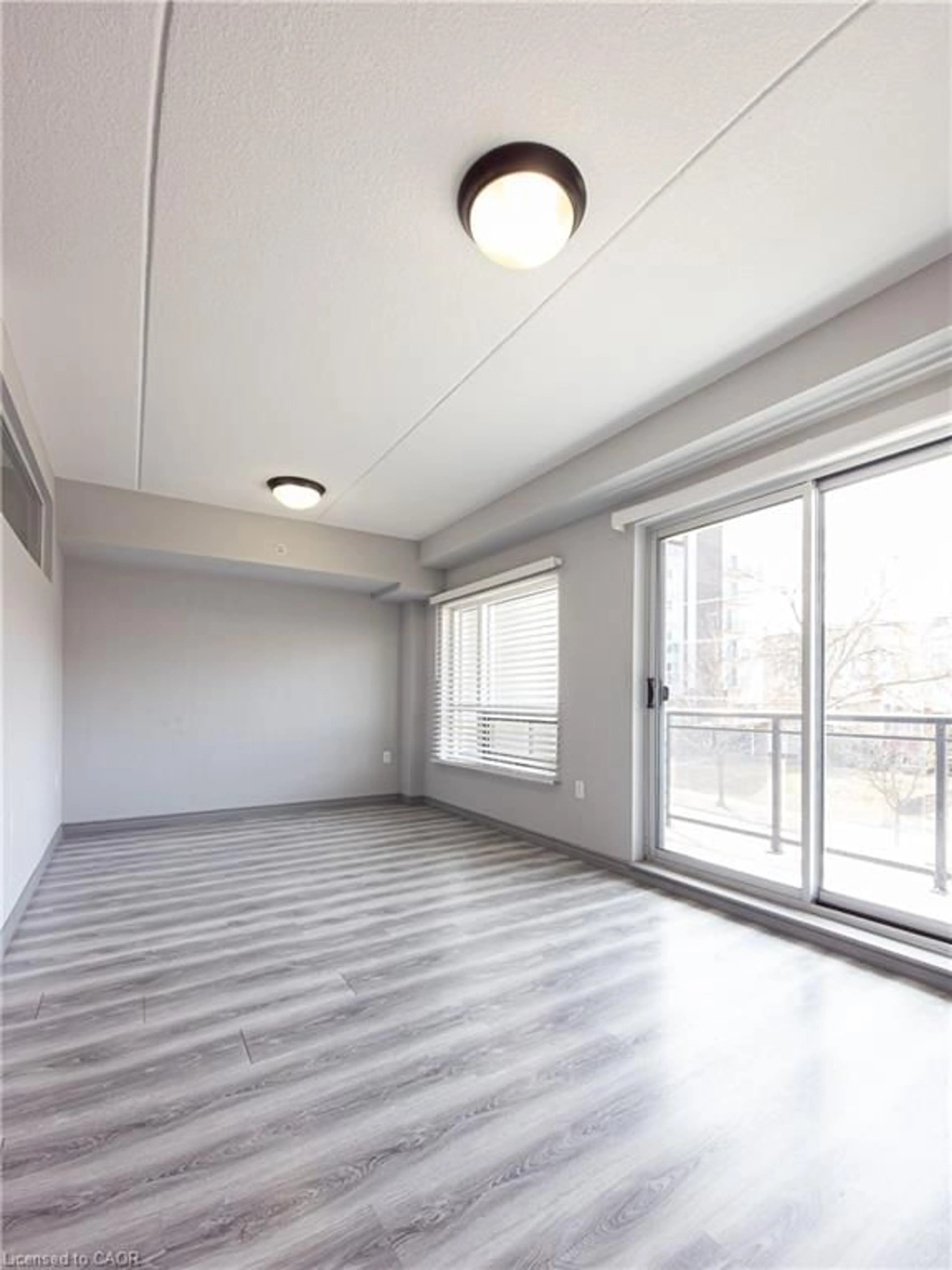 A pic of a room for 275 Larch St #F212, Waterloo Ontario N2L 3R2
