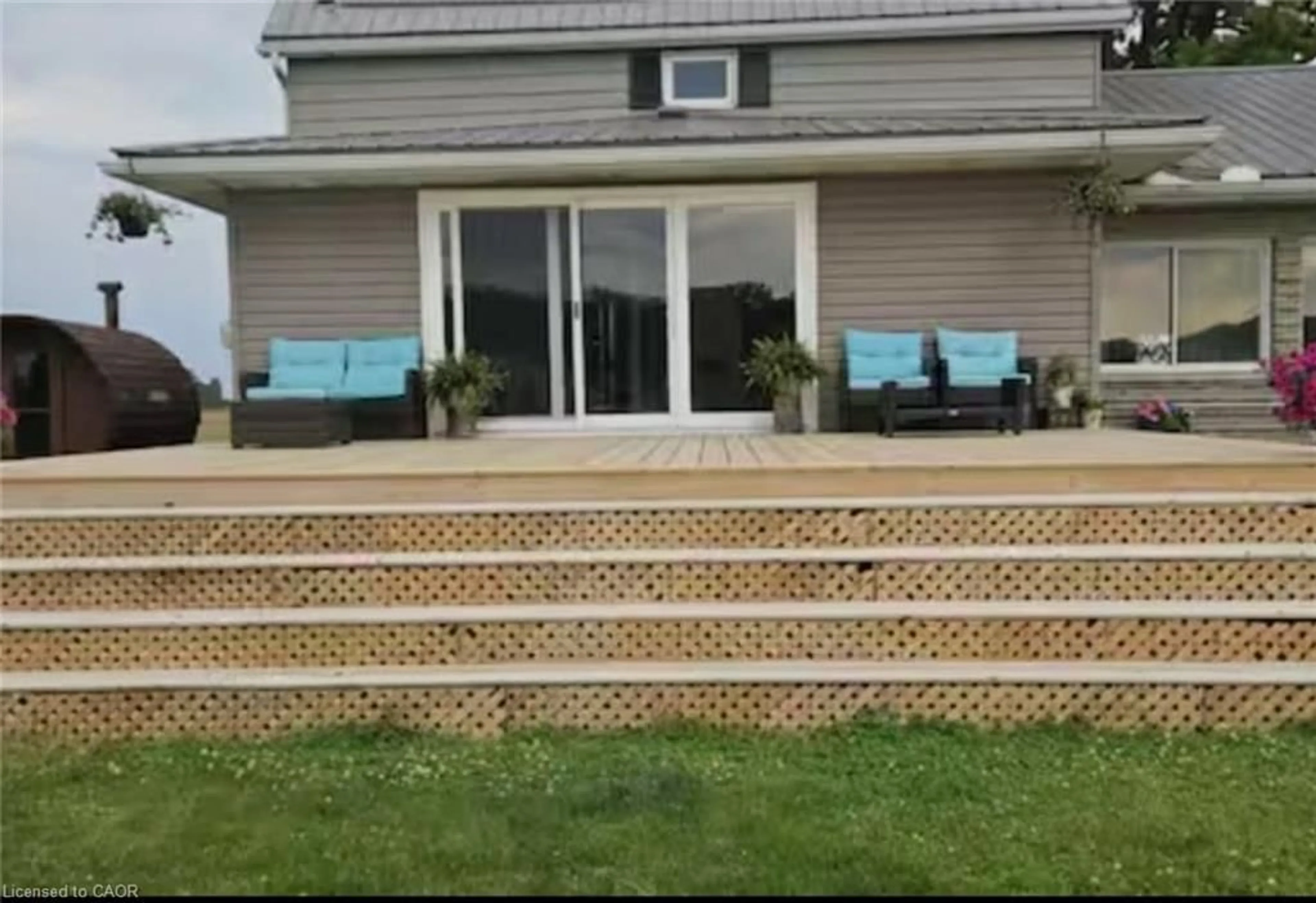 Patio, mountain view for 20662 Marsh Line, Rodney Ontario N0L 2C0