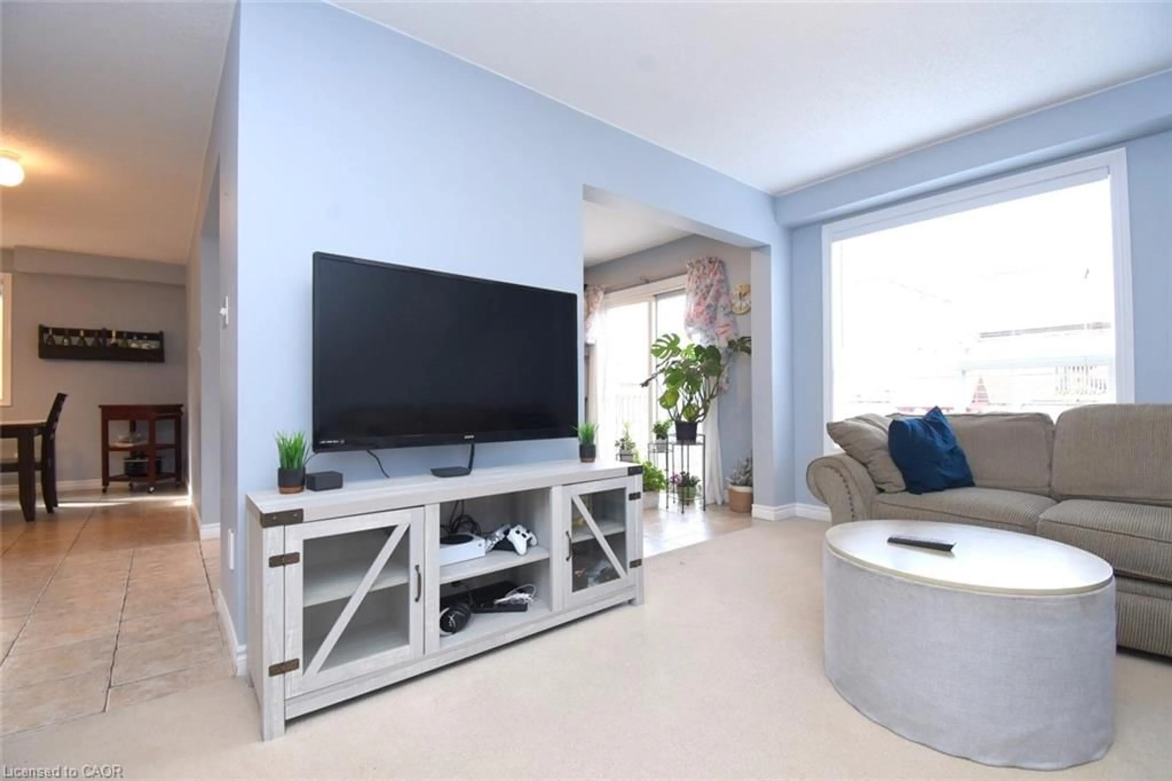 Living room with furniture, unknown for 16 Midanbury Way, Mount Hope Ontario L0R 1W0