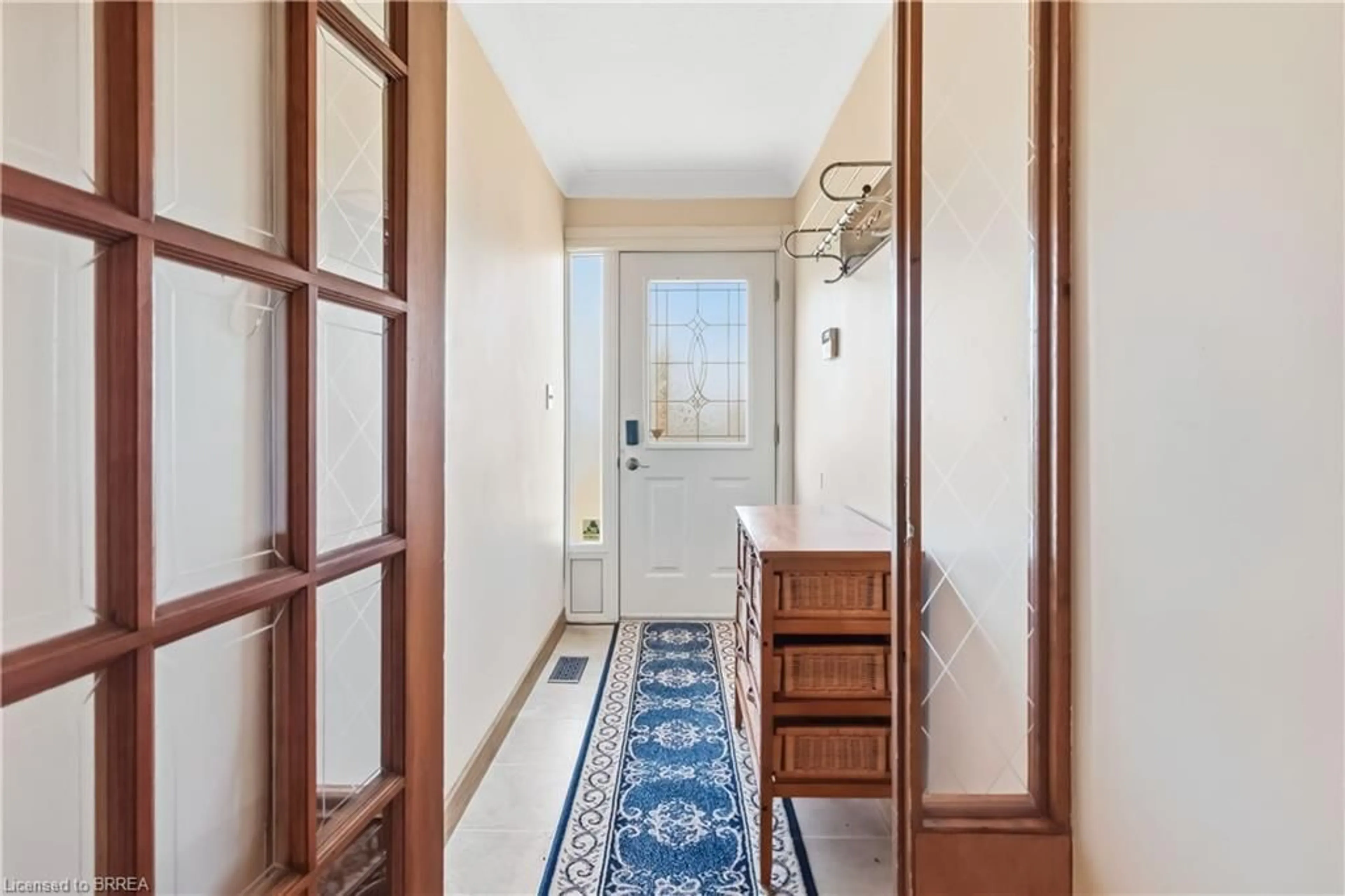 Indoor entryway for 213 Mcgill Rd, Mount Pleasant Ontario N0E 1K0