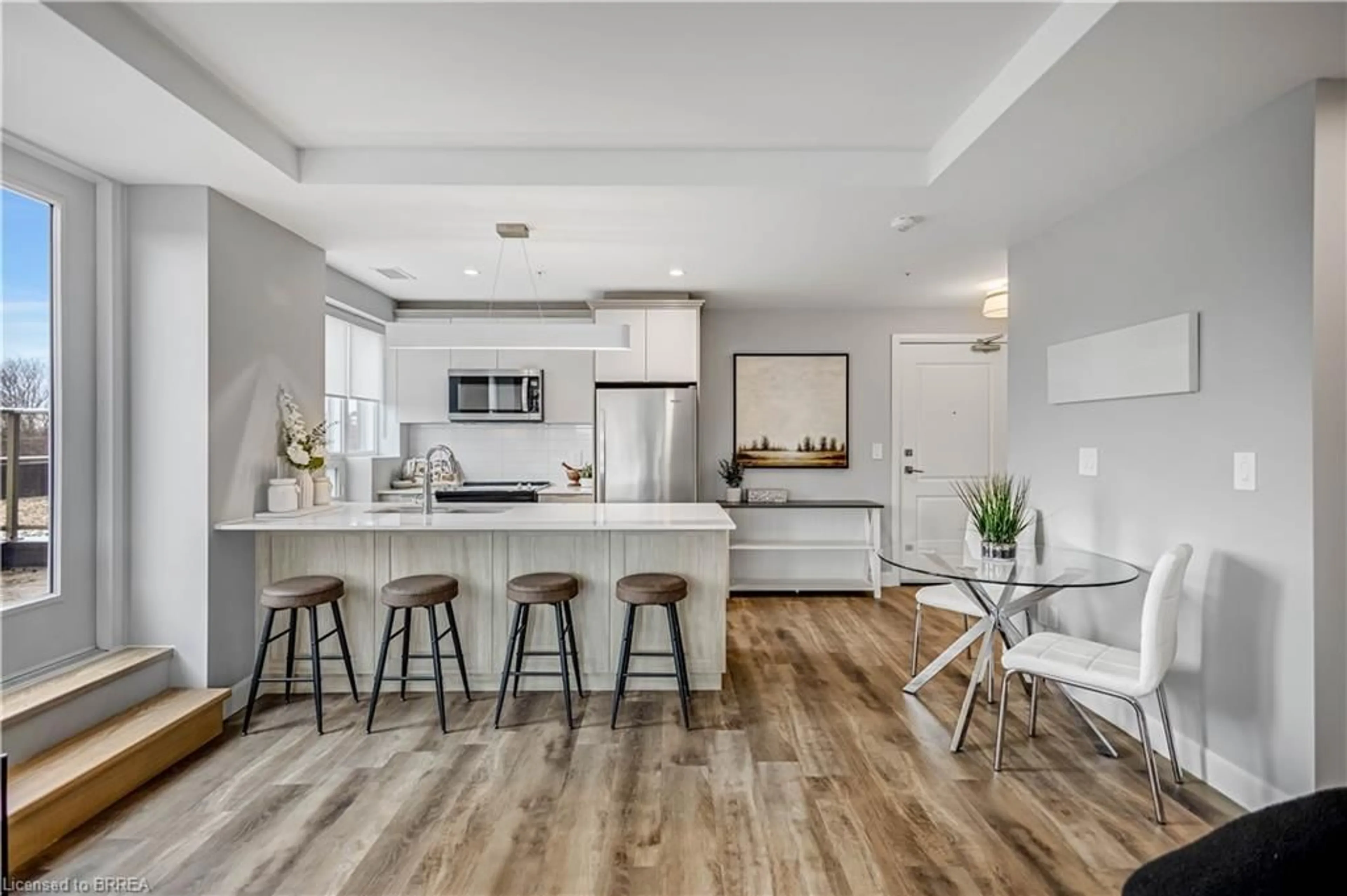 Open concept kitchen, unknown for 34 Norman St #311, Brantford Ontario N3R 2Y1