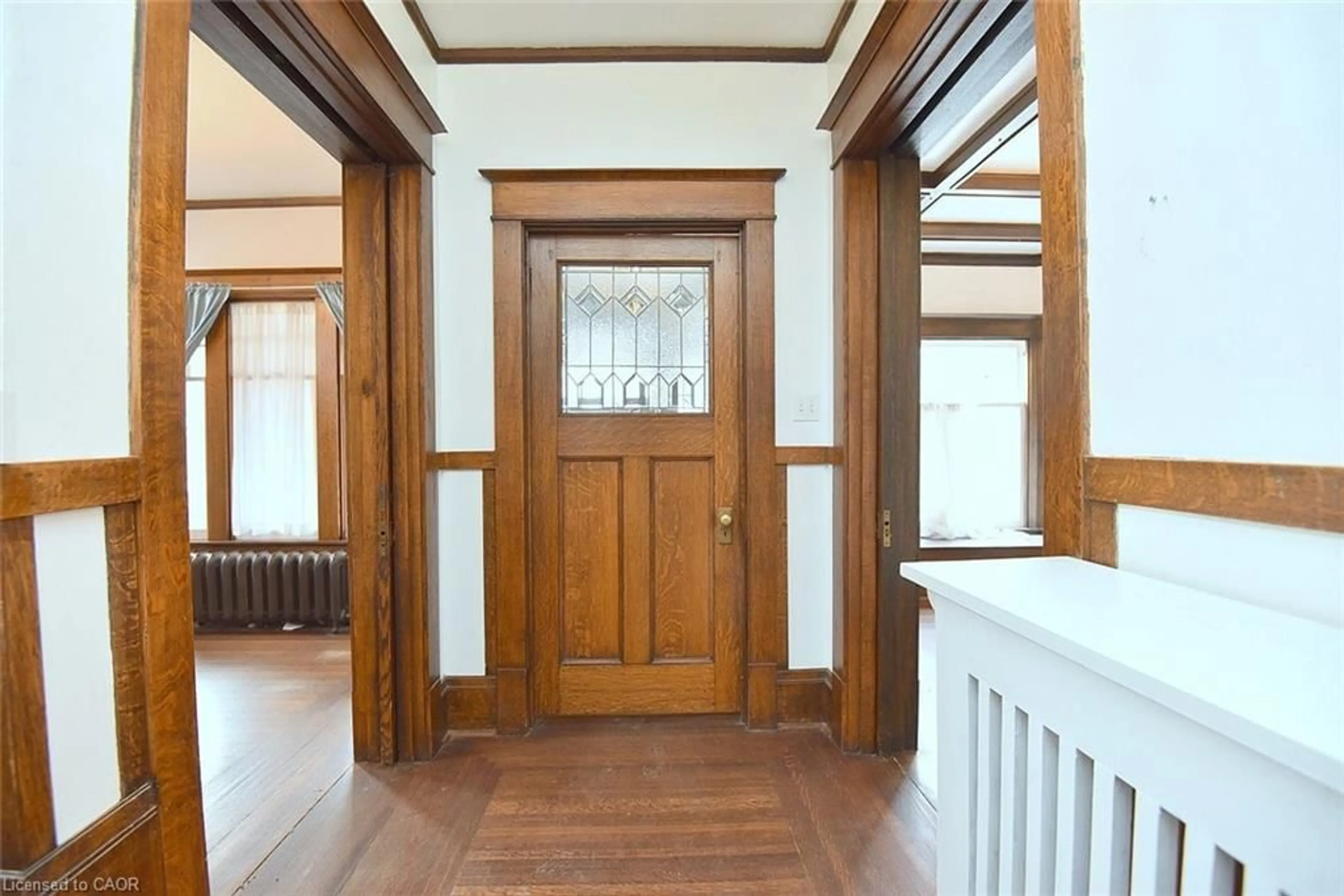 Indoor entryway for 103 Sherman Ave, Hamilton Ontario L8M 2P8