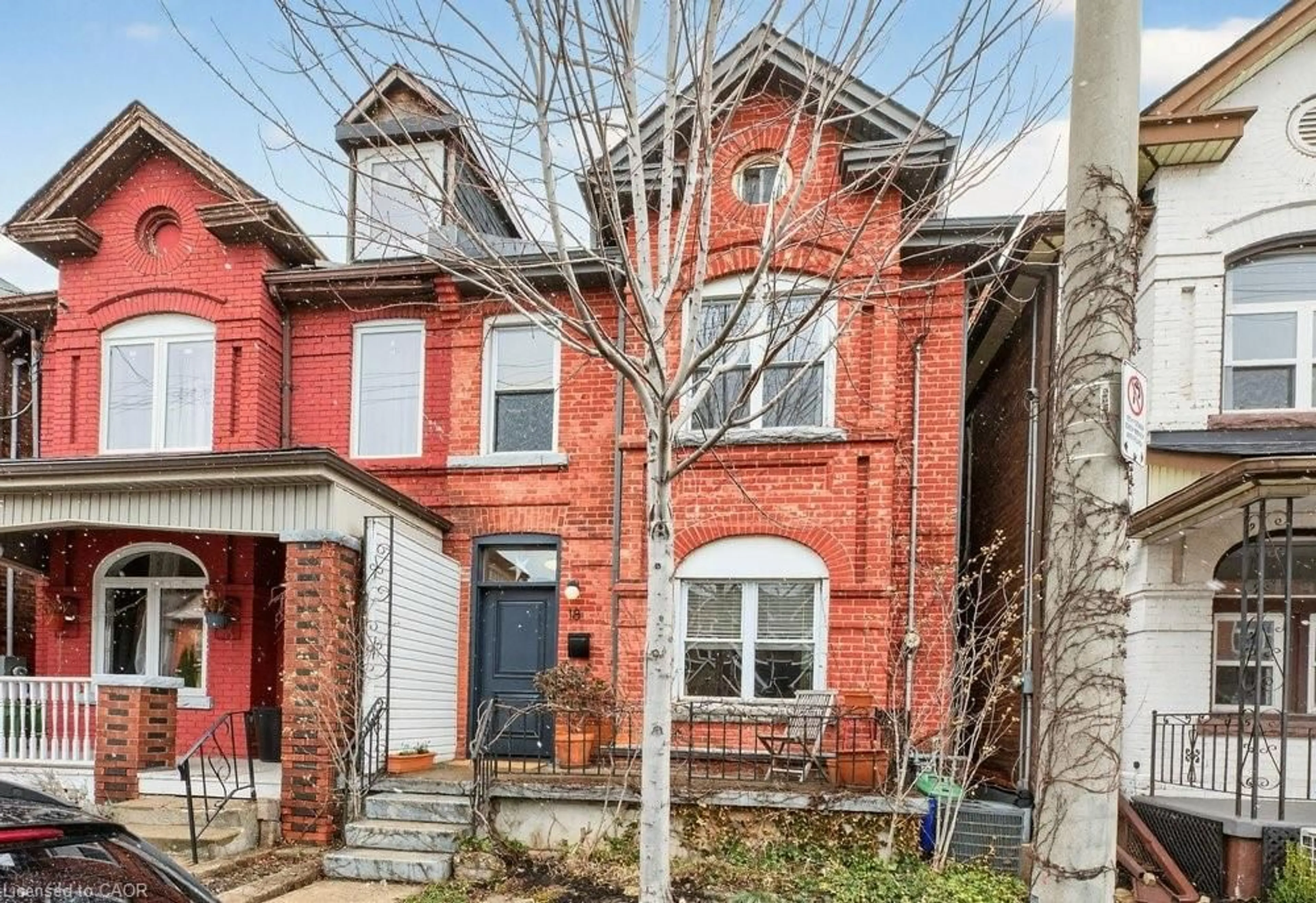 Home with brick exterior material, street for 18 St Matthews Ave, Hamilton Ontario L8L 5P3