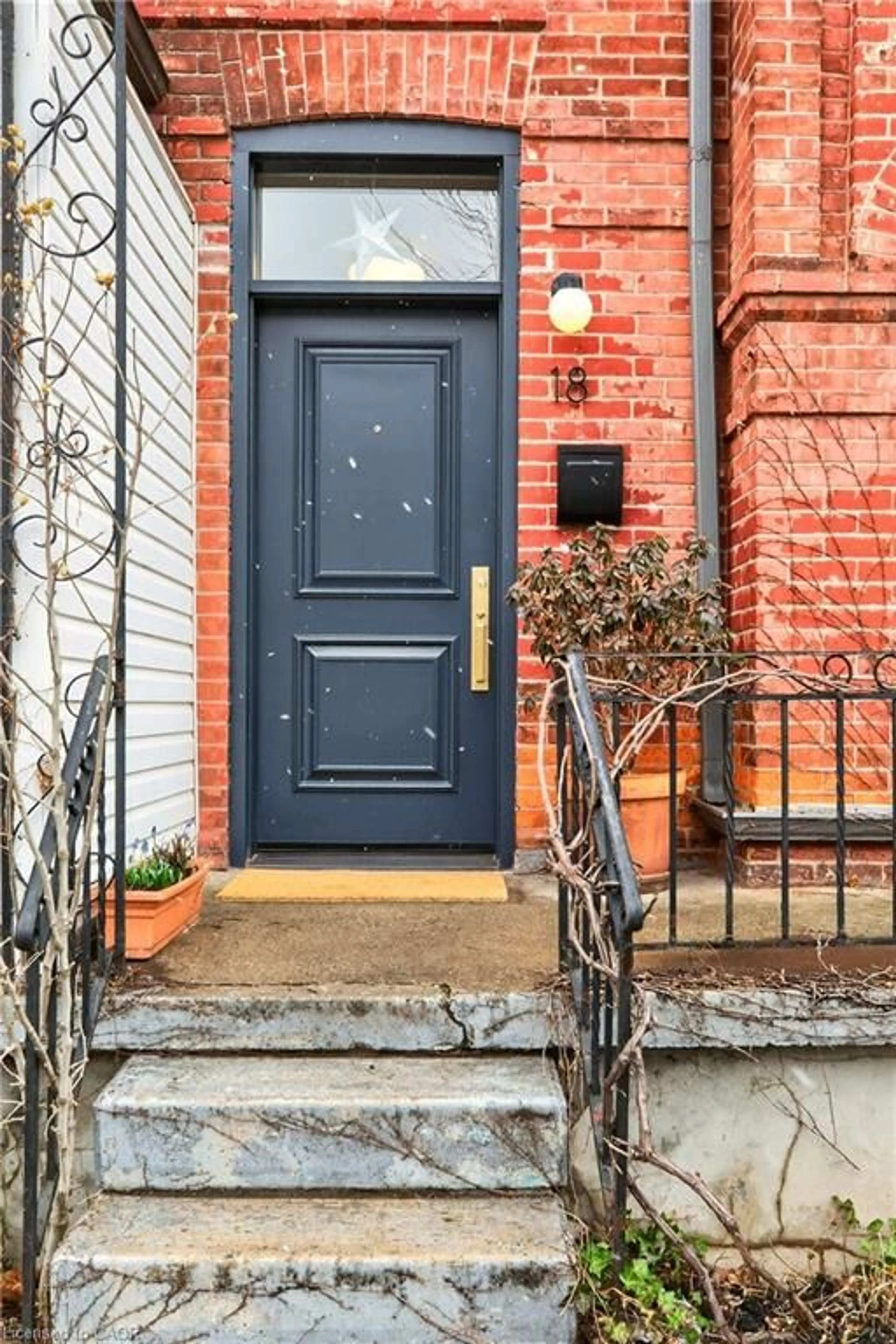 Home with brick exterior material, street for 18 St Matthews Ave, Hamilton Ontario L8L 5P3