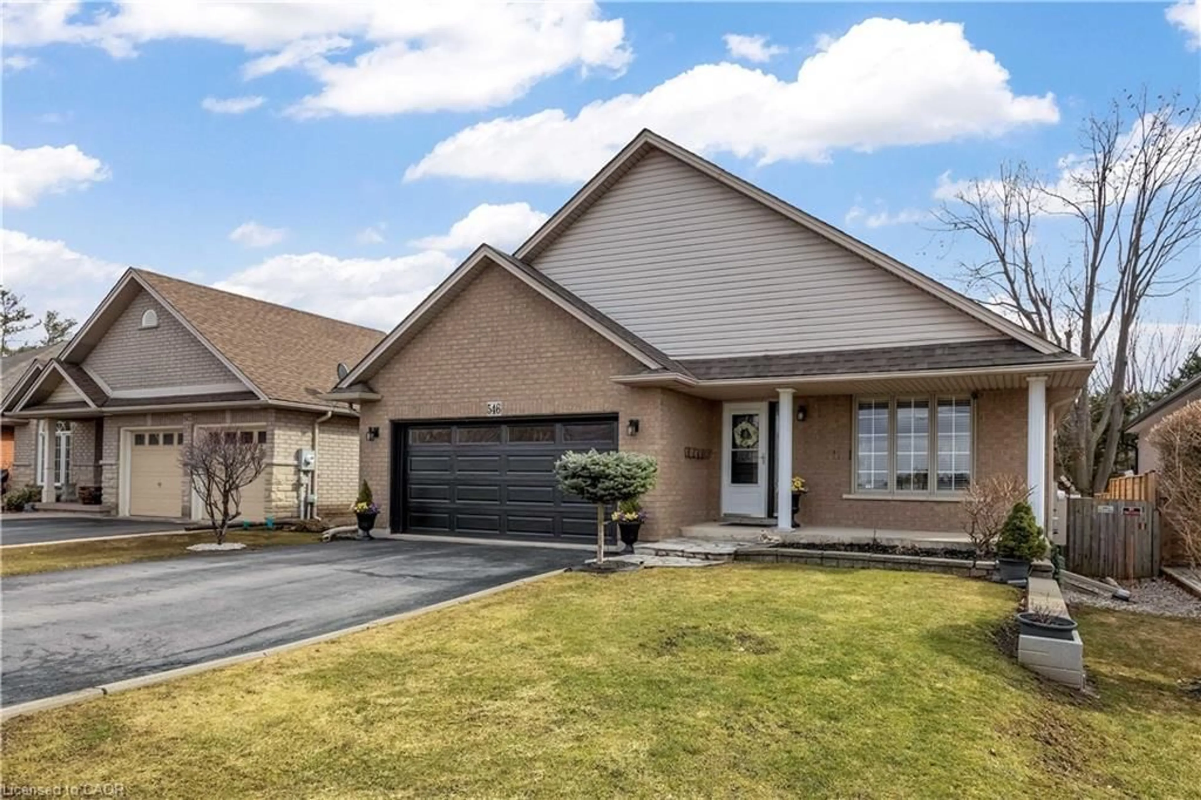 Home with brick exterior material, street for 546 Jerseyville Rd, Ancaster Ontario L9G 3L5