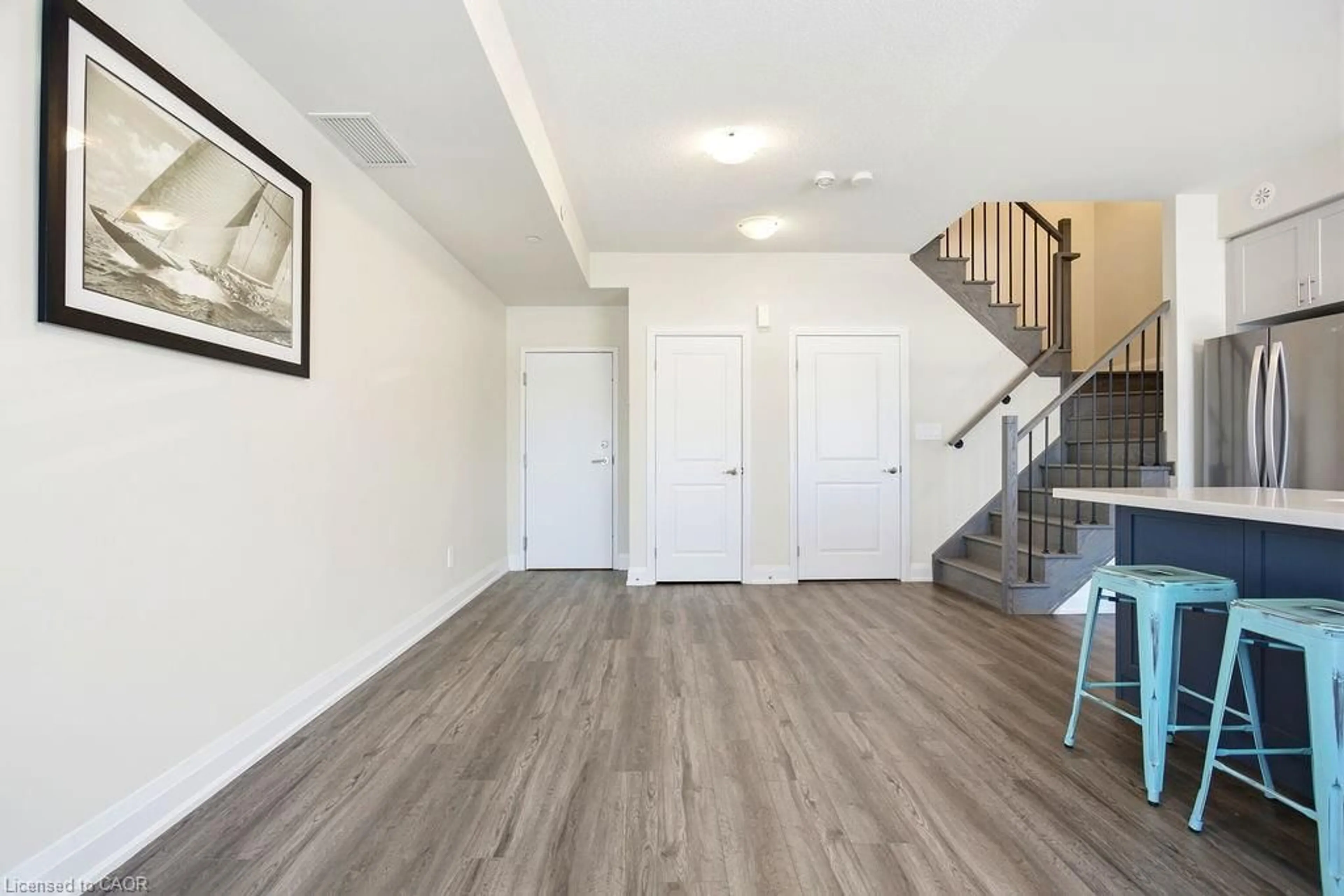 Indoor entryway for 228 Vellwood Common, Oakville Ontario L6L 0E8