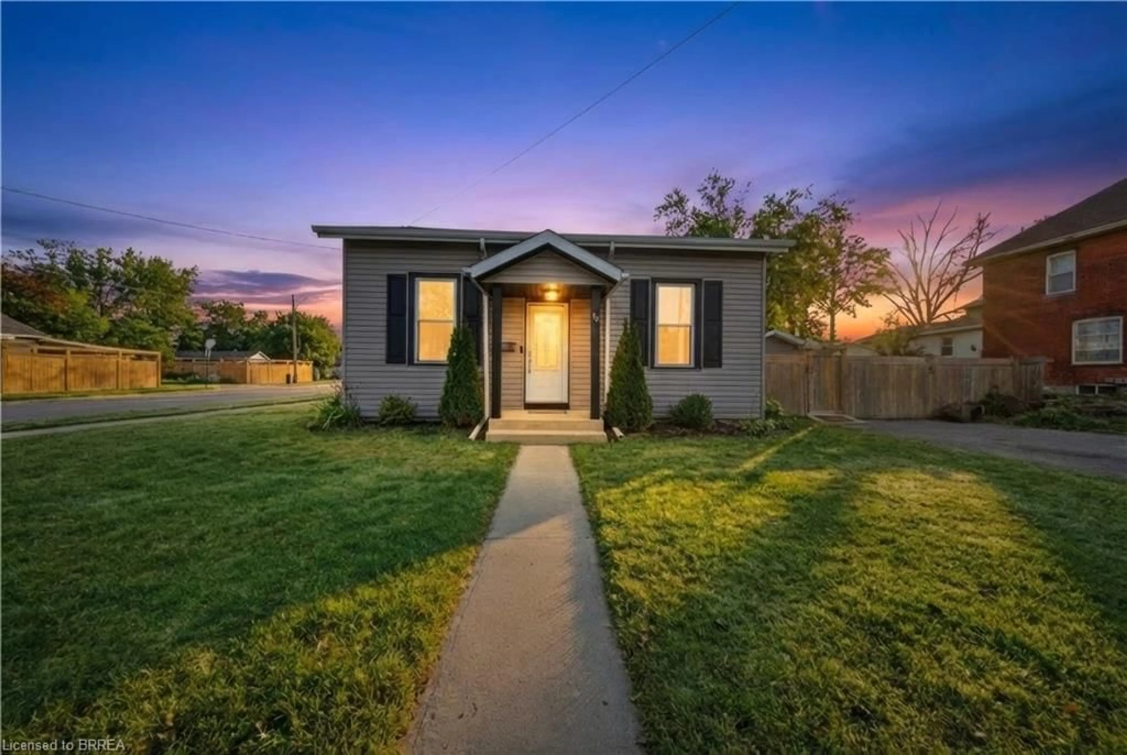 Unknown for 64 Richardson St, Brantford Ontario N3T 1J1