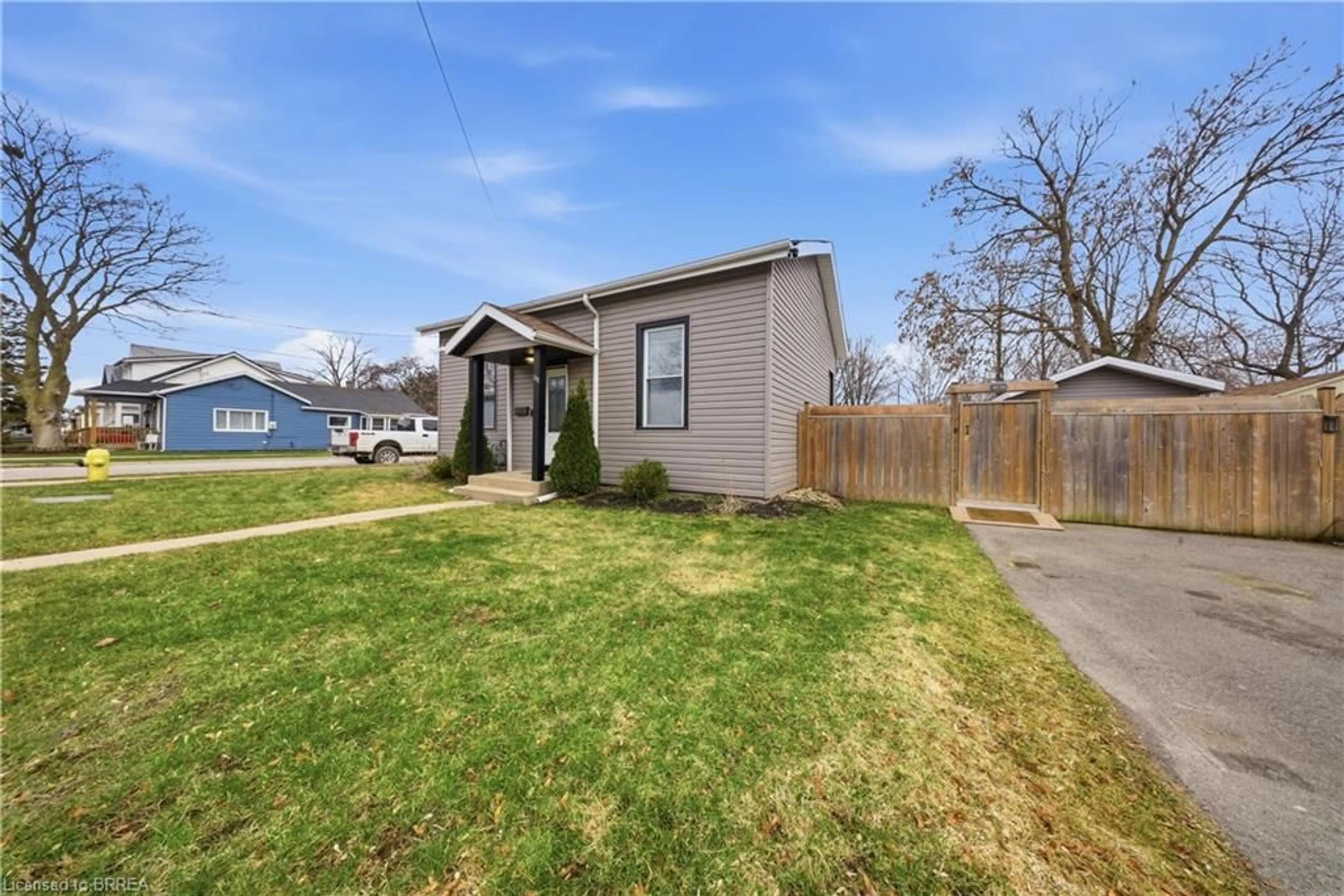 Unknown for 64 Richardson St, Brantford Ontario N3T 1J1