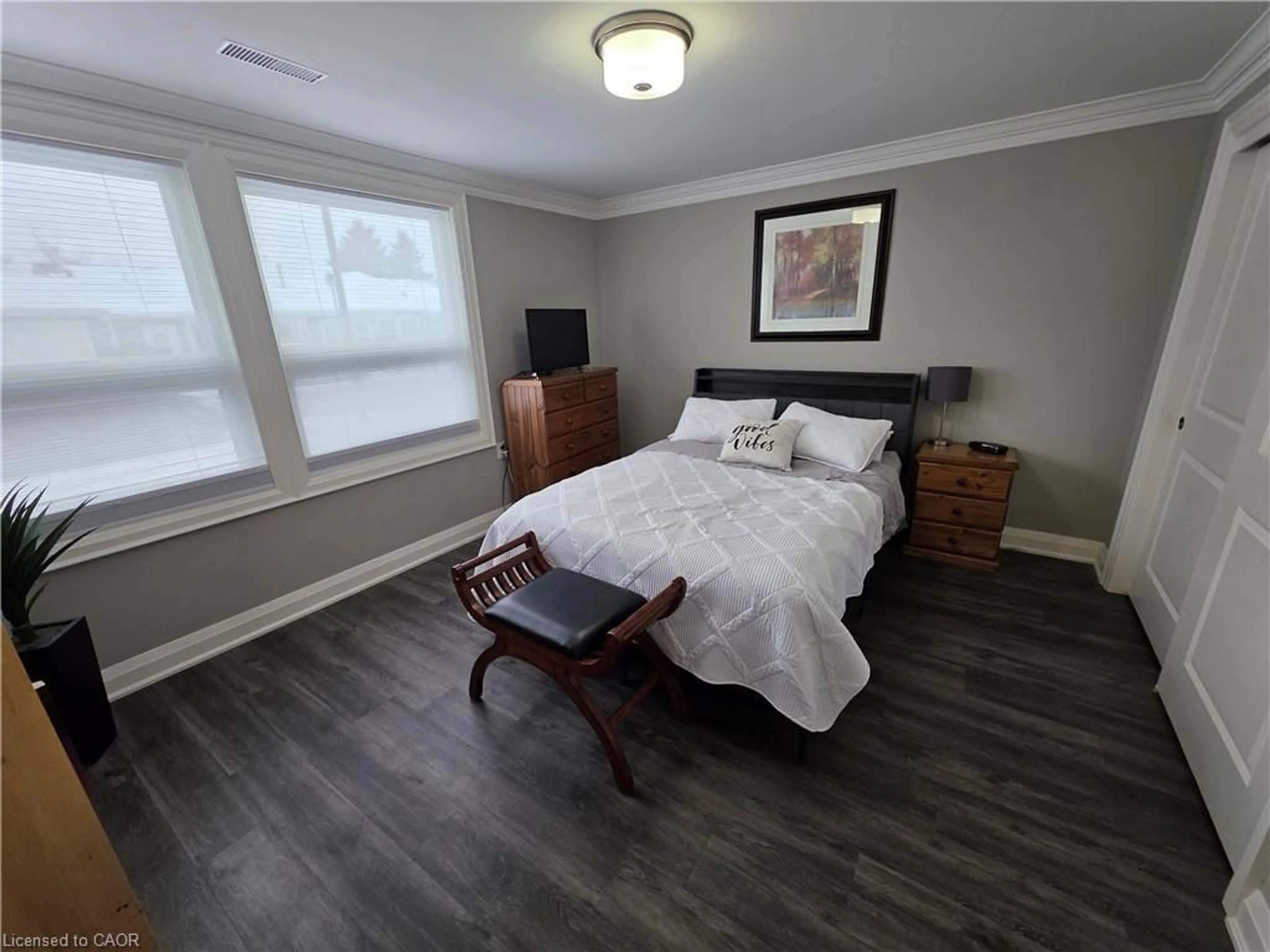 A pic of a room for 52 Gates Lane, Hamilton Ontario L9B 1T8