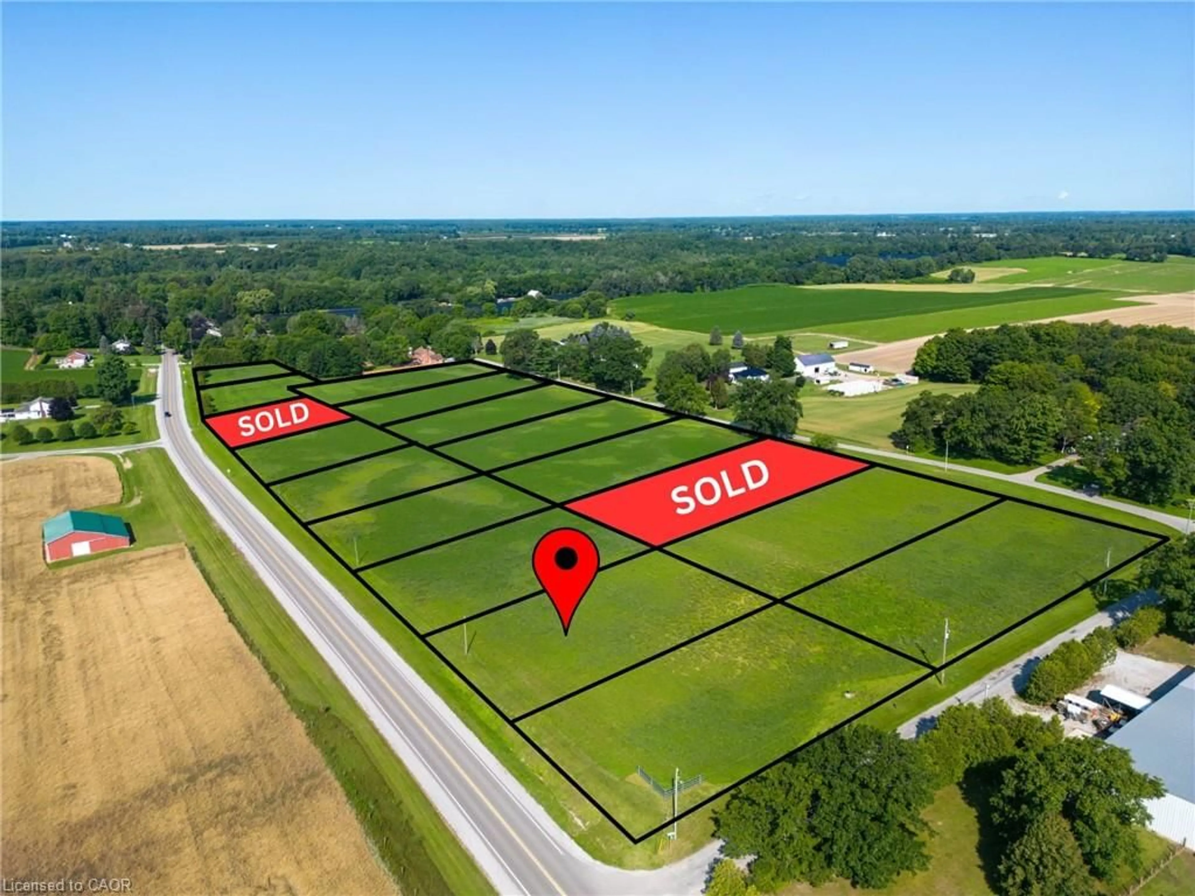 A pic from outside/outdoor area/front of a property/back of a property/a pic from drone, building for 299 Lynedoch Rd, Lynedoch Ontario N4B 2W4