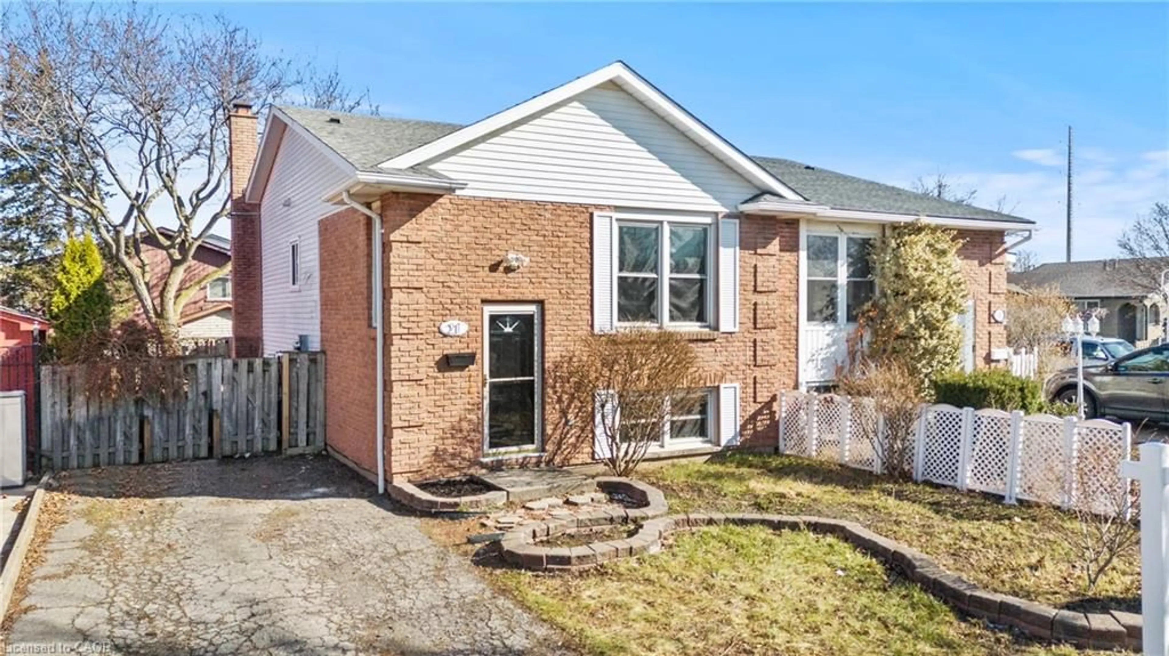 Home with brick exterior material, street for 121 Rockwood Ave, St. Catharines Ontario L2P 3S1