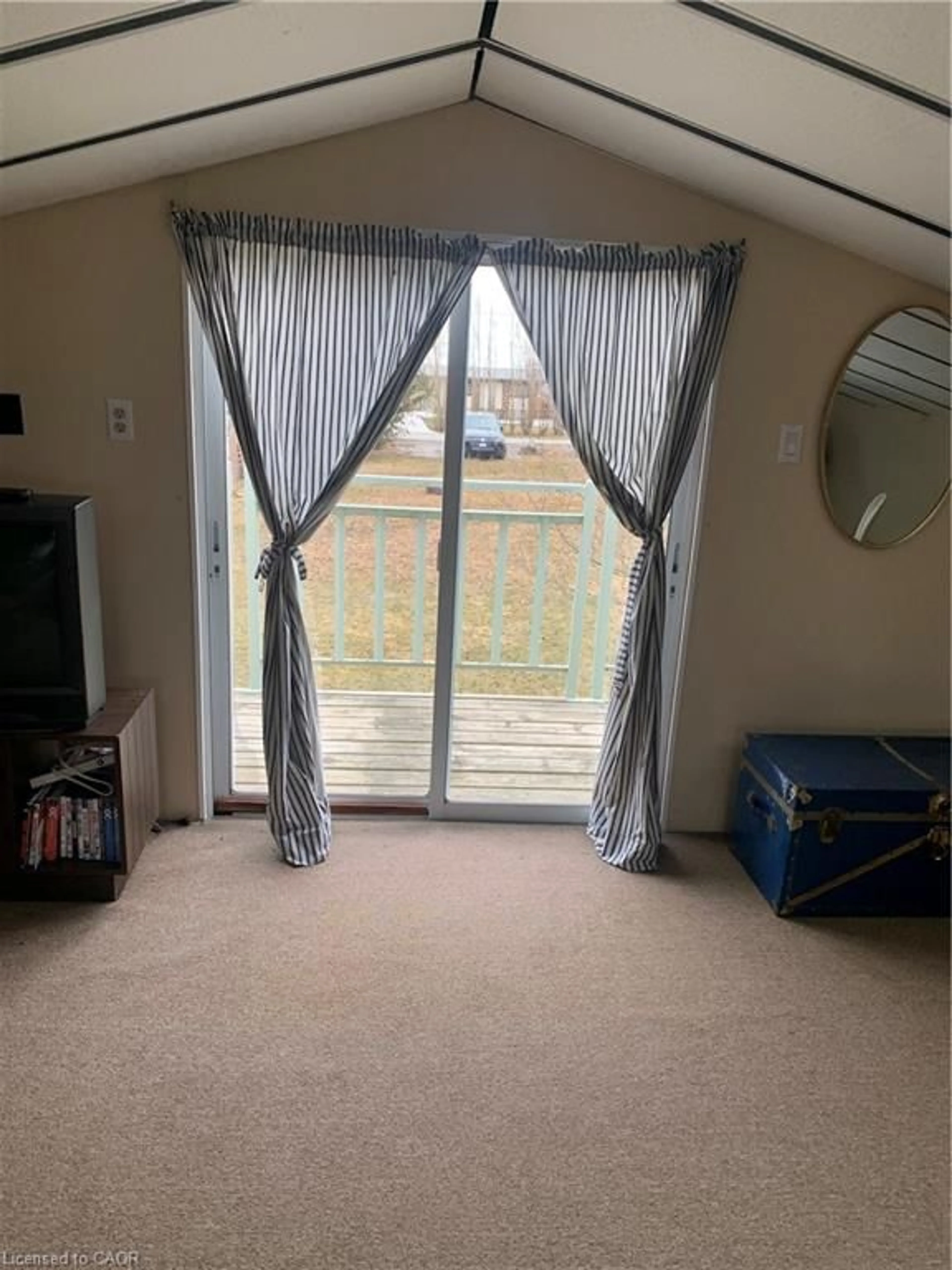 A pic of a room for 6 Villella Rd, Lowbanks Ontario N0A 1K0