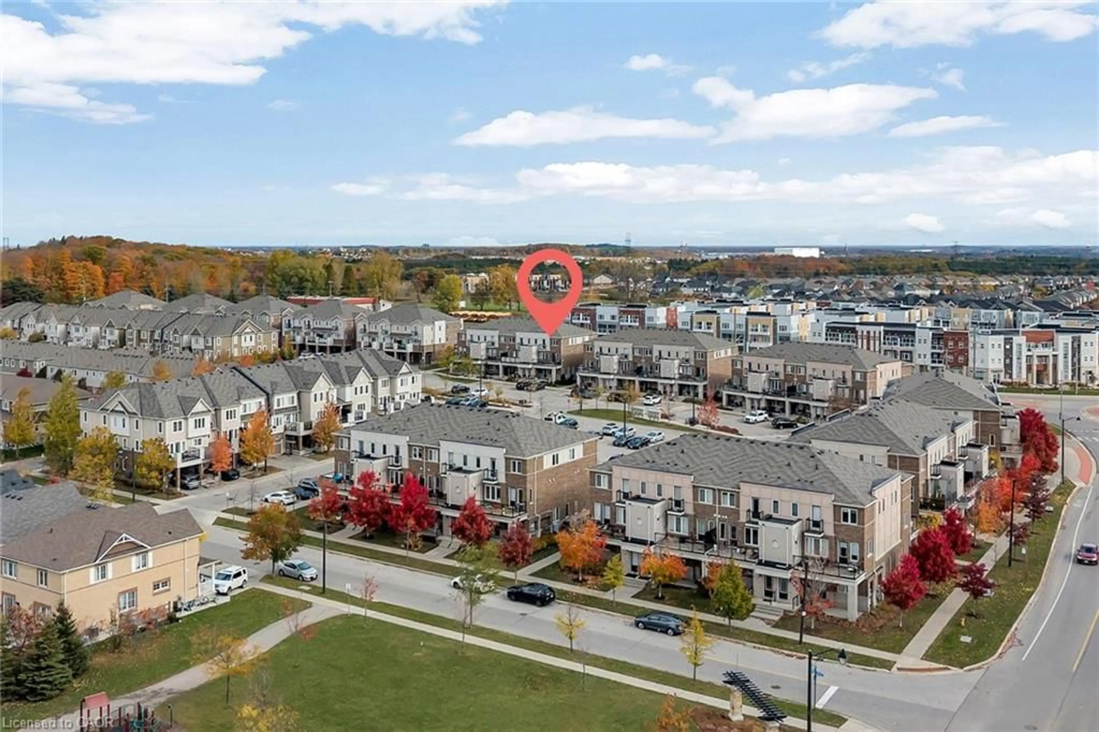 A pic from outside/outdoor area/front of a property/back of a property/a pic from drone, unknown for 904 Apple Hill Lane, Kitchener Ontario N2R 1P6