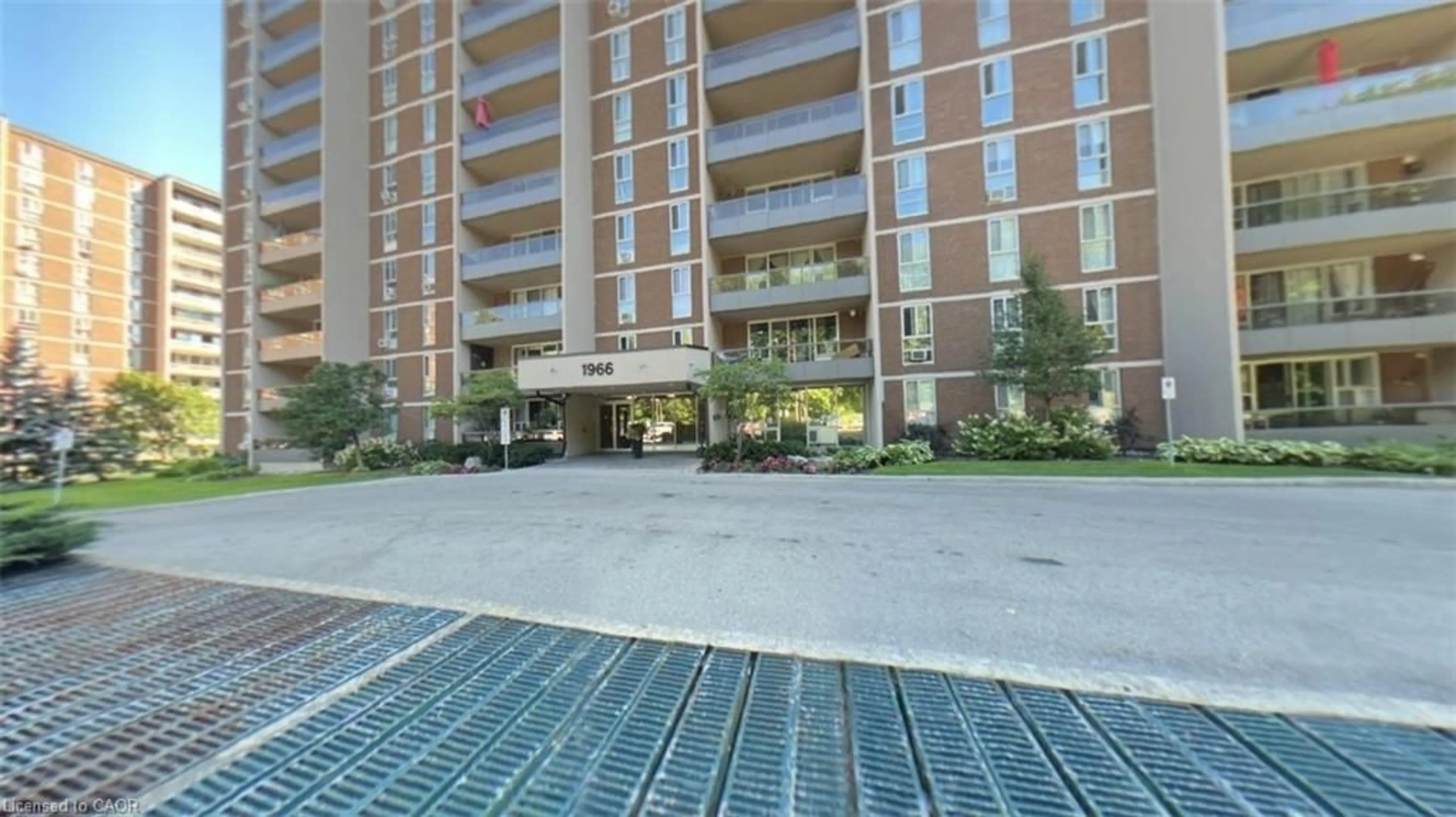 Patio, unknown for 1966 Main St #306, Hamilton Ontario L8S 1J6