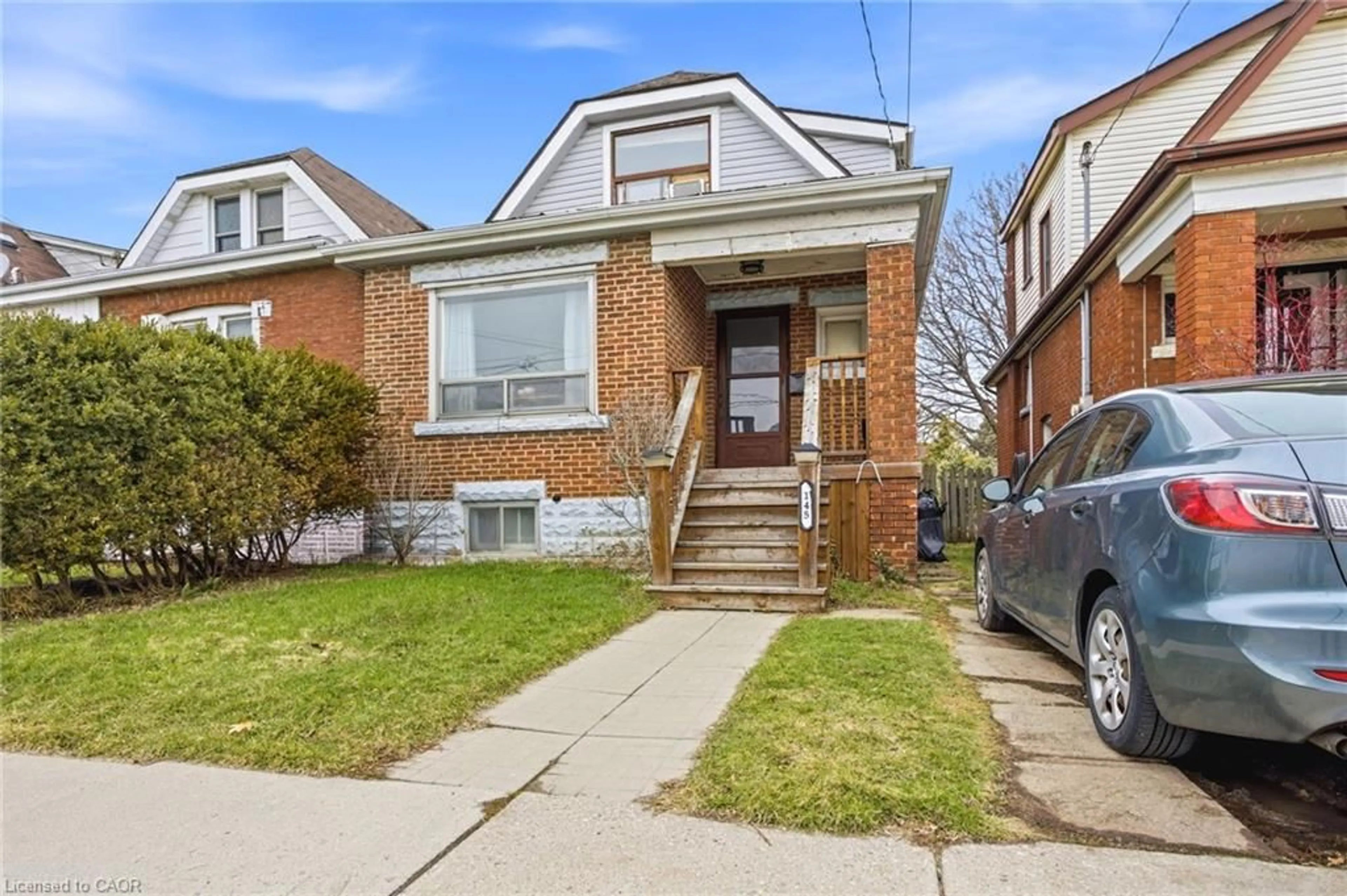 Home with brick exterior material, street for 145 Albany Ave, Hamilton Ontario L8H 2H7