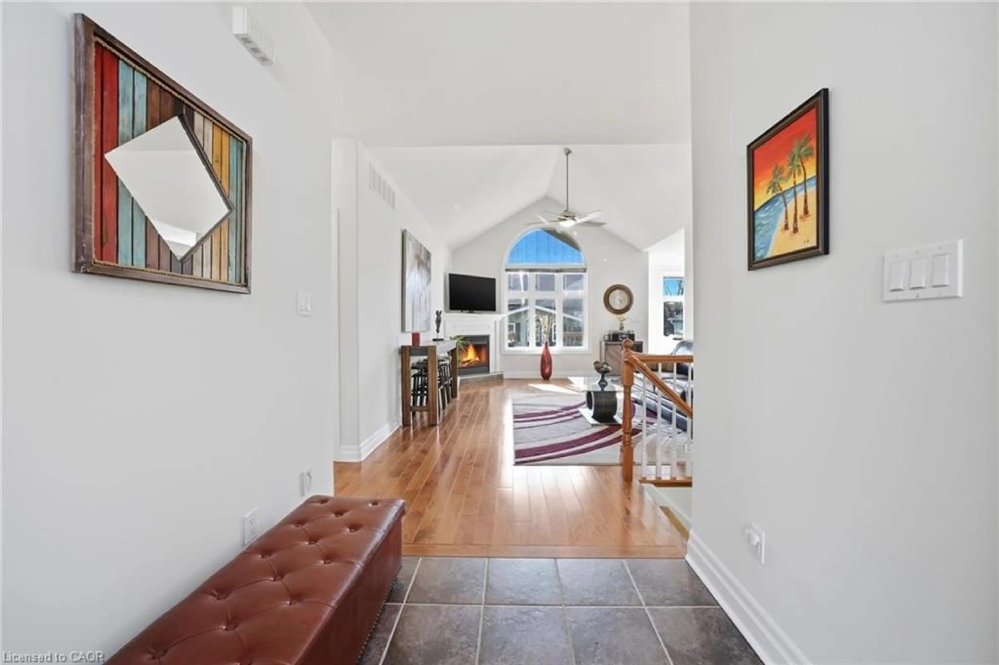 Indoor entryway for 14 Fisher Dr, Virgil Ontario L0S 1J0