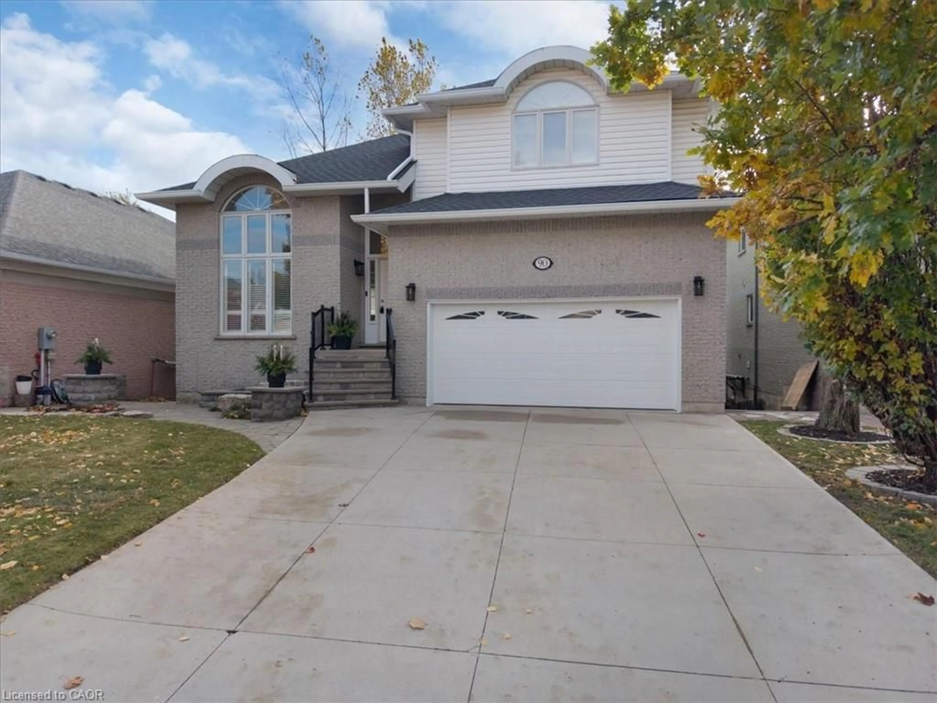 Home with vinyl exterior material, street for 90 Westlawn Dr, Hamilton Ontario L9B 2K9