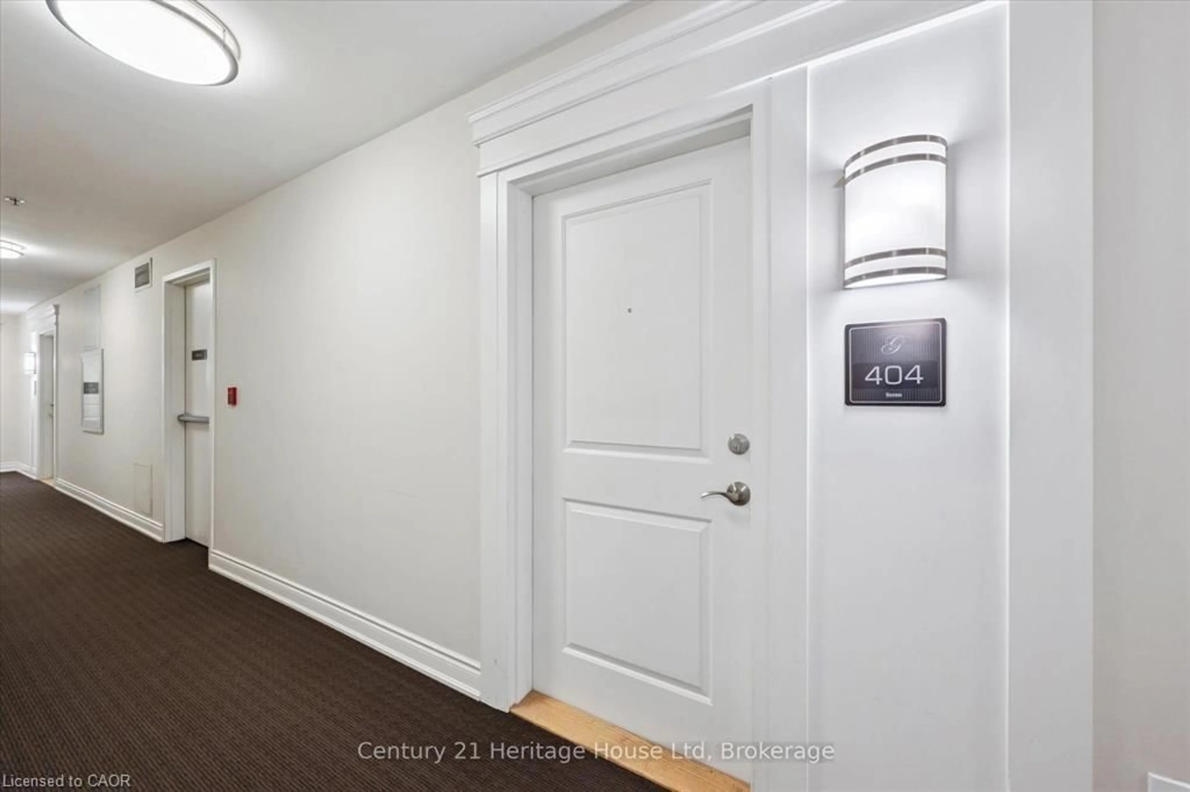 Indoor entryway for 1440 Gordon St #404, Guelph Ontario N1L 1C8
