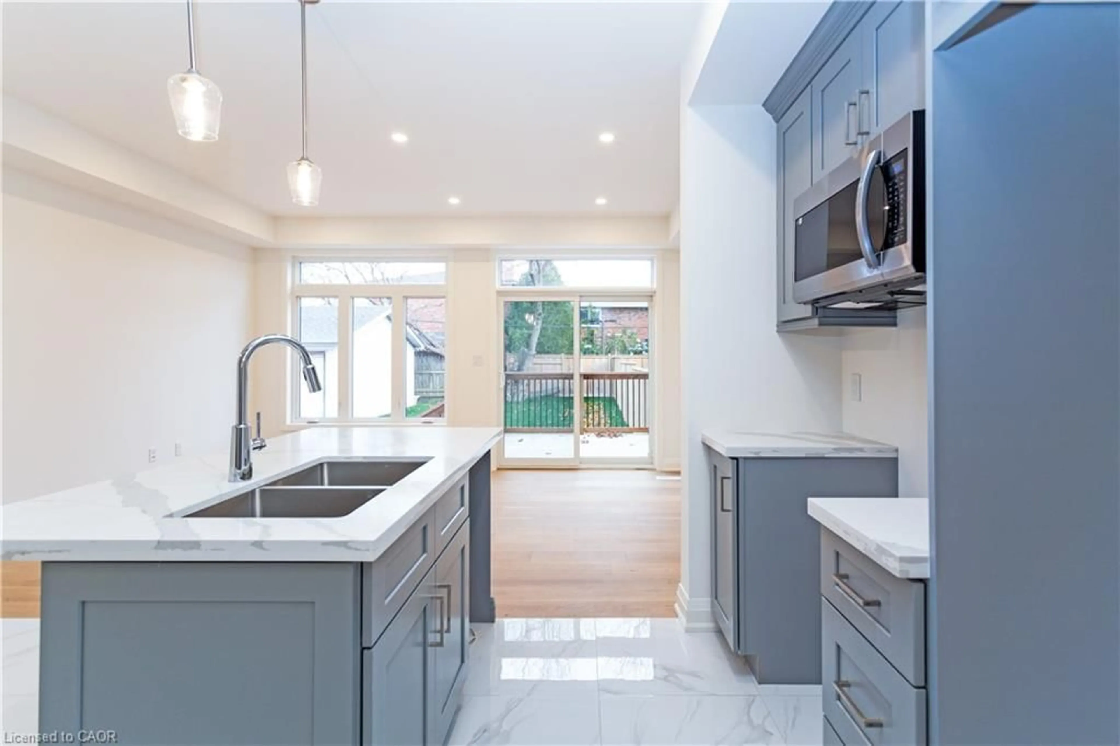 Contemporary kitchen, ceramic/tile floor for 29 Dana Dr, Hamilton Ontario L9A 3H7