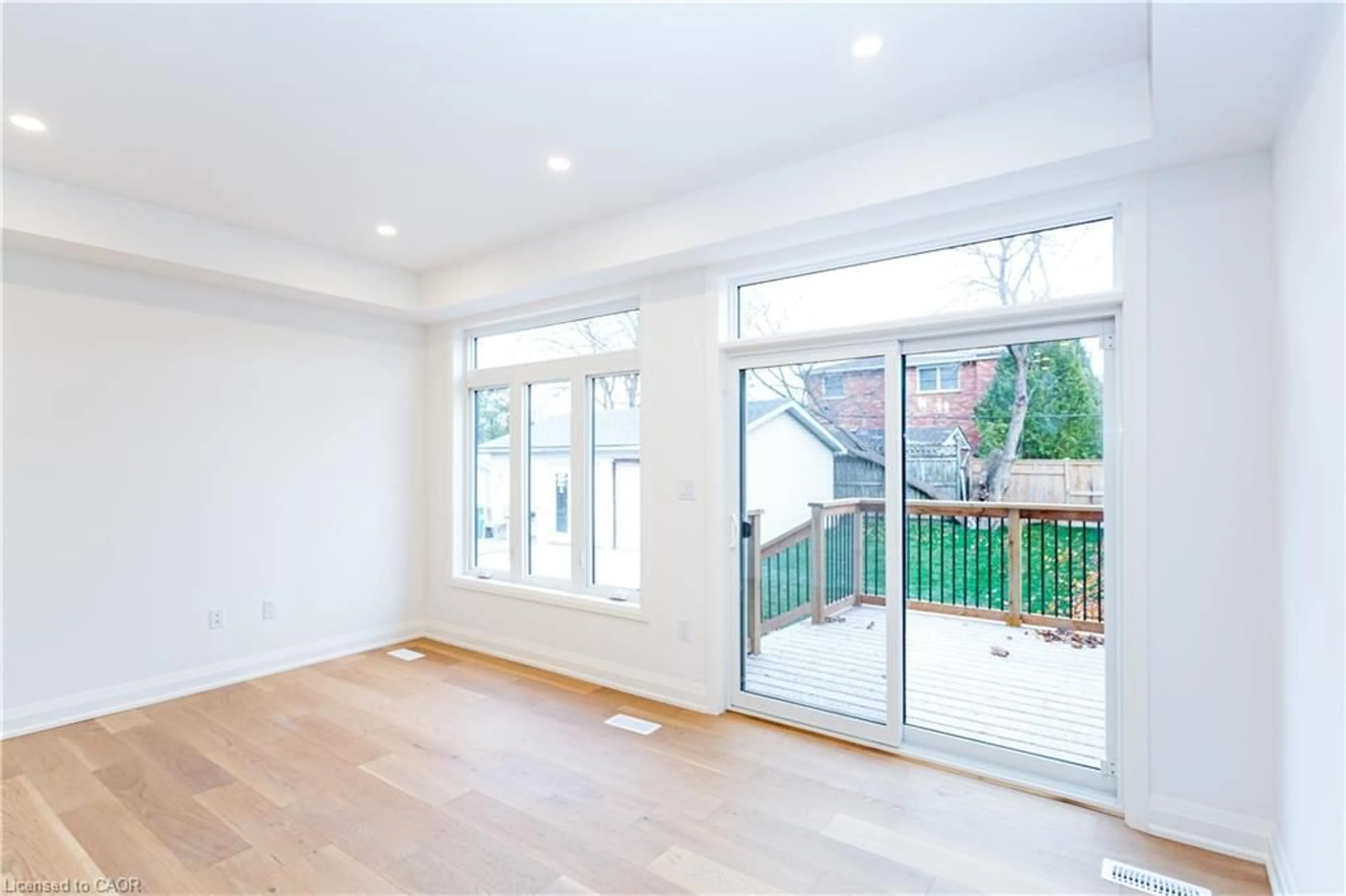 A pic of a room for 29 Dana Dr, Hamilton Ontario L9A 3H7