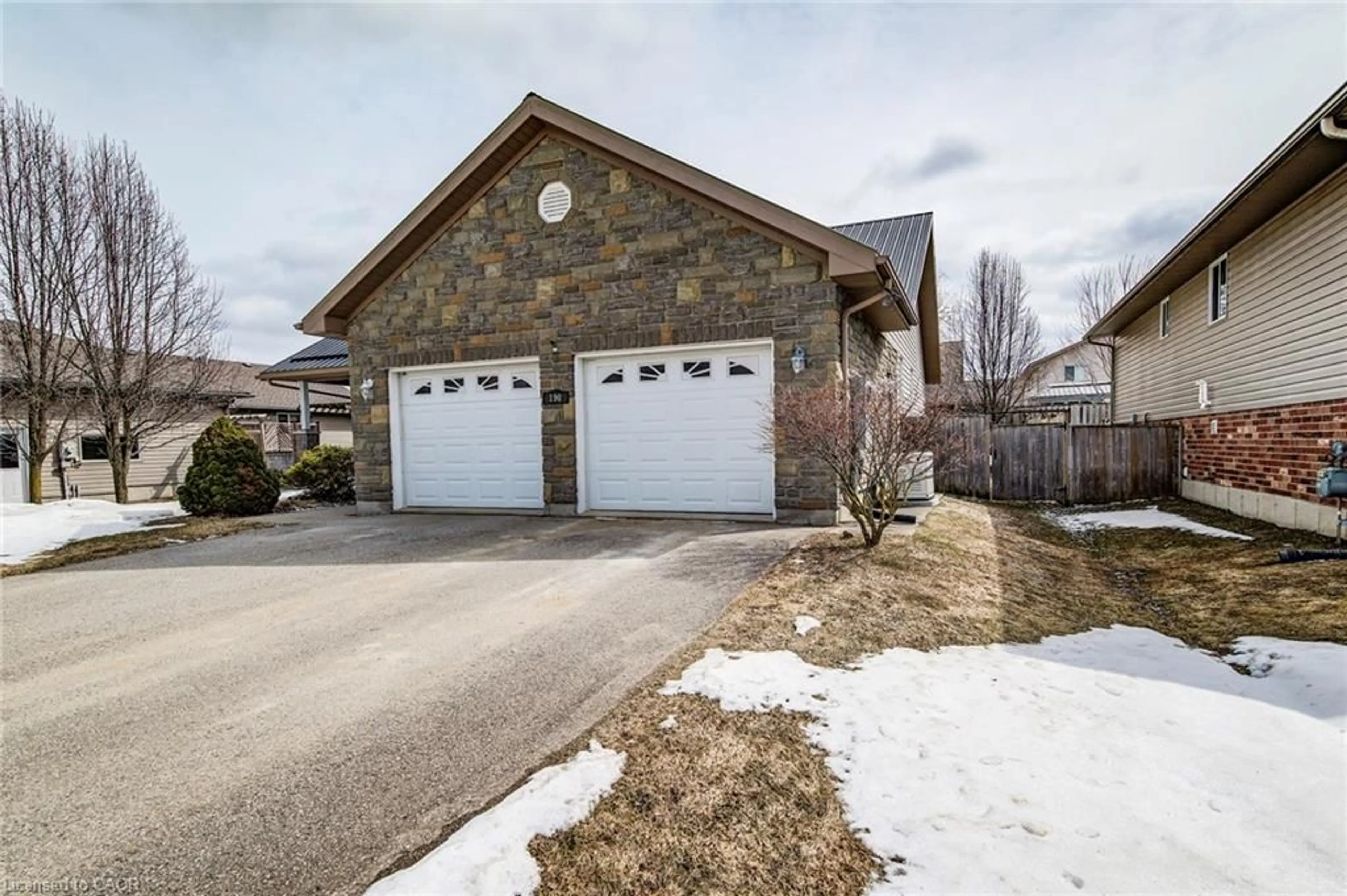Indoor garage for 190 Sarah Rd, Mount Forest Ontario N0G 2L2