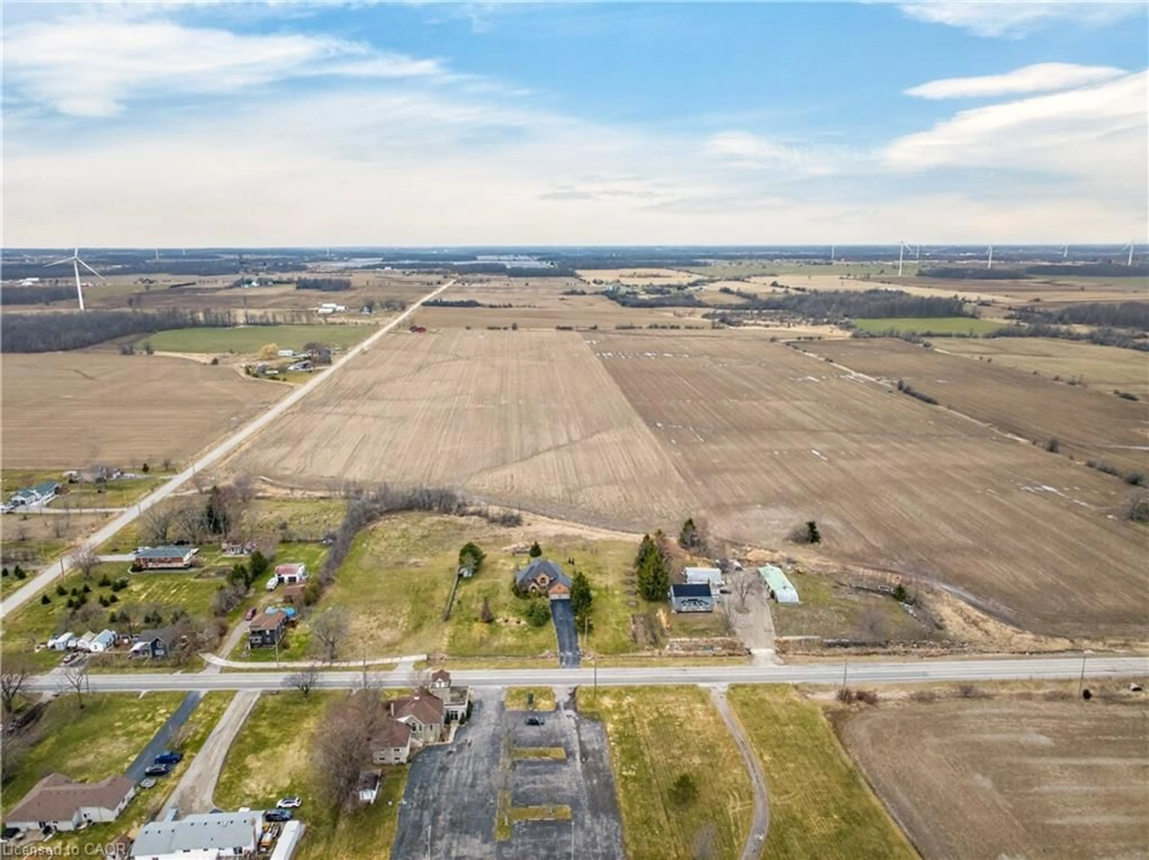 A pic from outside/outdoor area/front of a property/back of a property/a pic from drone, unknown for 5353 Rainham Rd, Dunnville Ontario N1A 2W8
