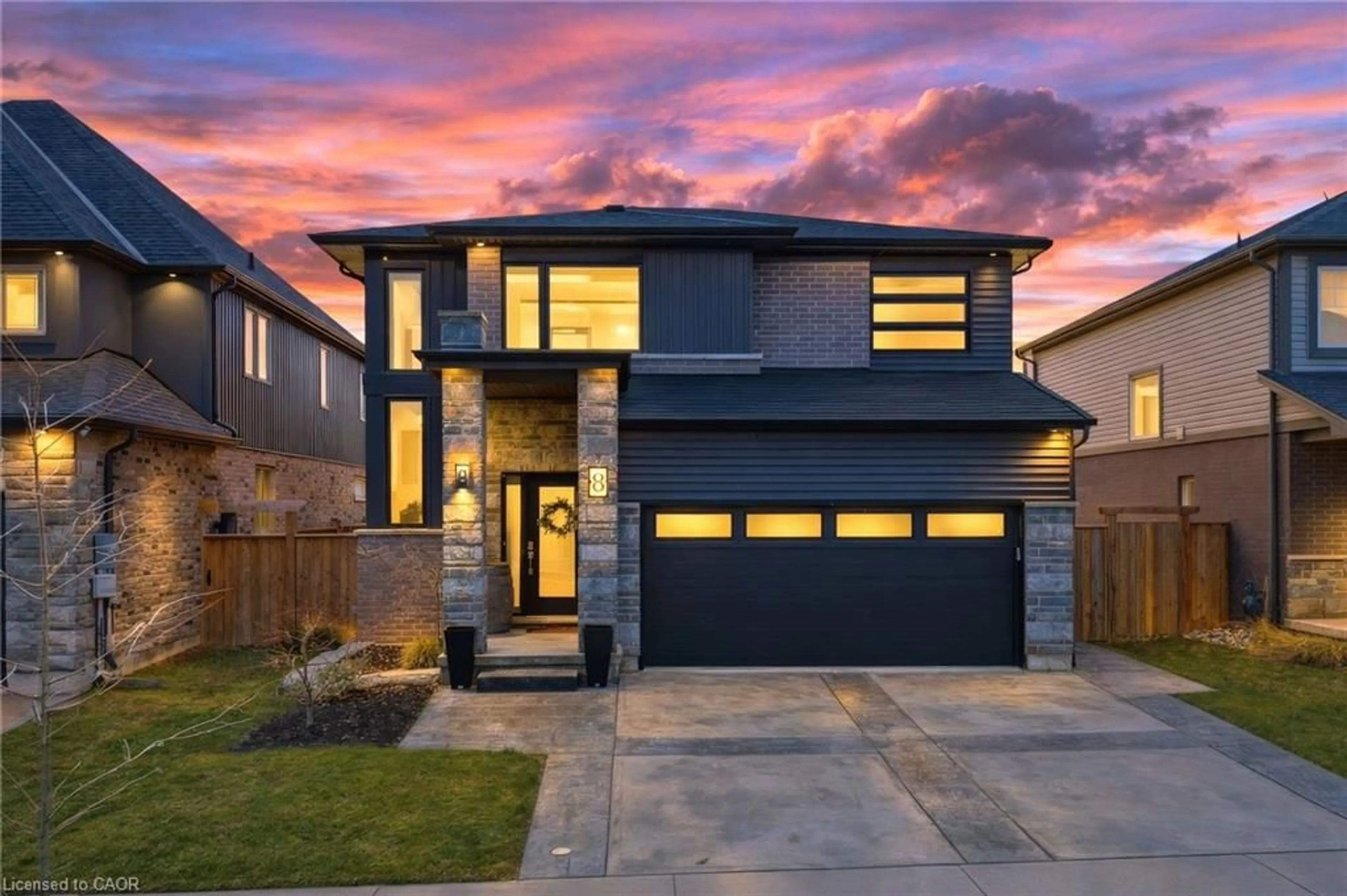 Home with brick exterior material, street for 8 Myrtle St, Fonthill Ontario L0S 1E6