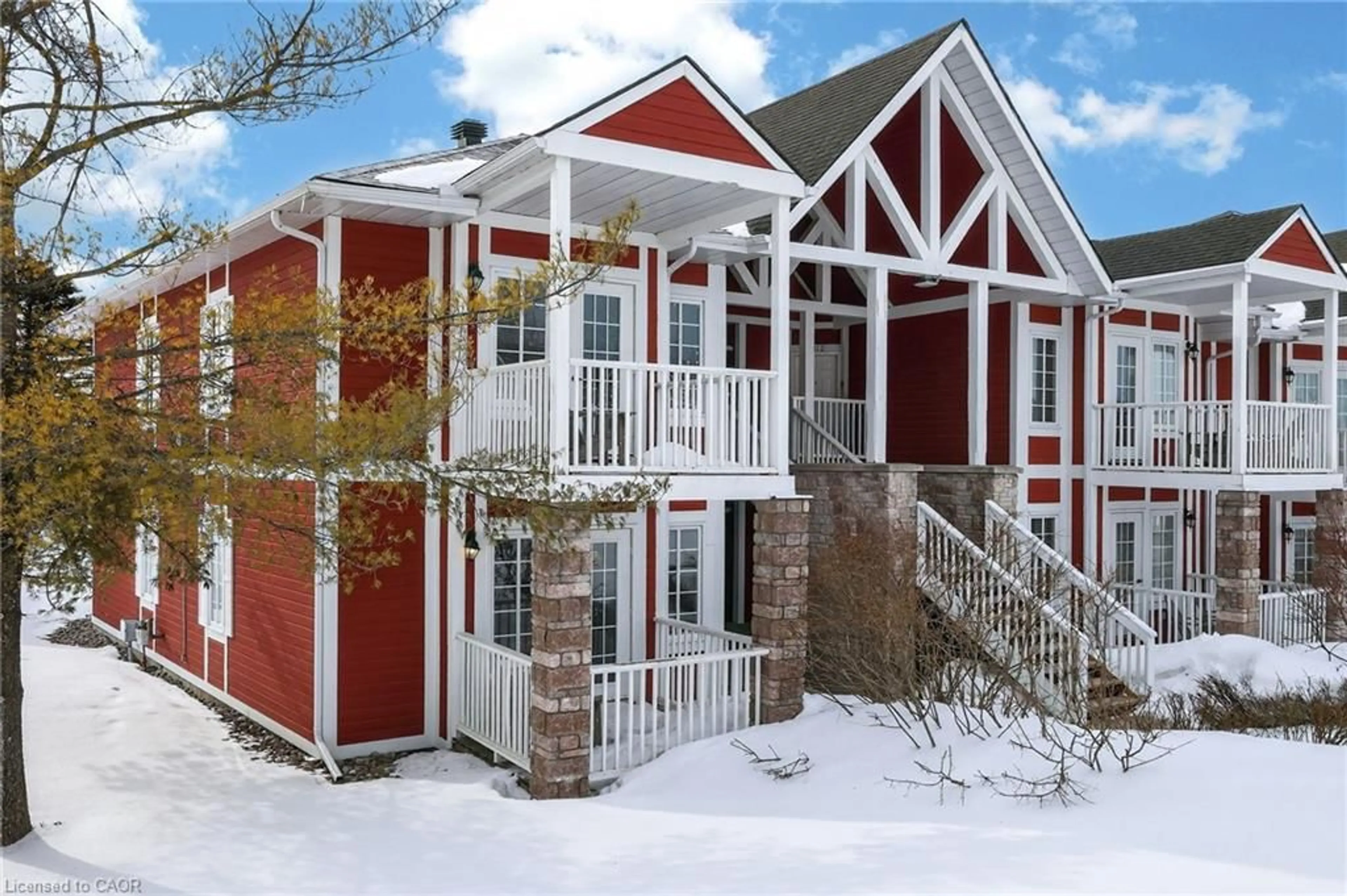 Home with vinyl exterior material, building for 90 Highland Dr #2014/15, Simcoe Ontario L0L 2X0