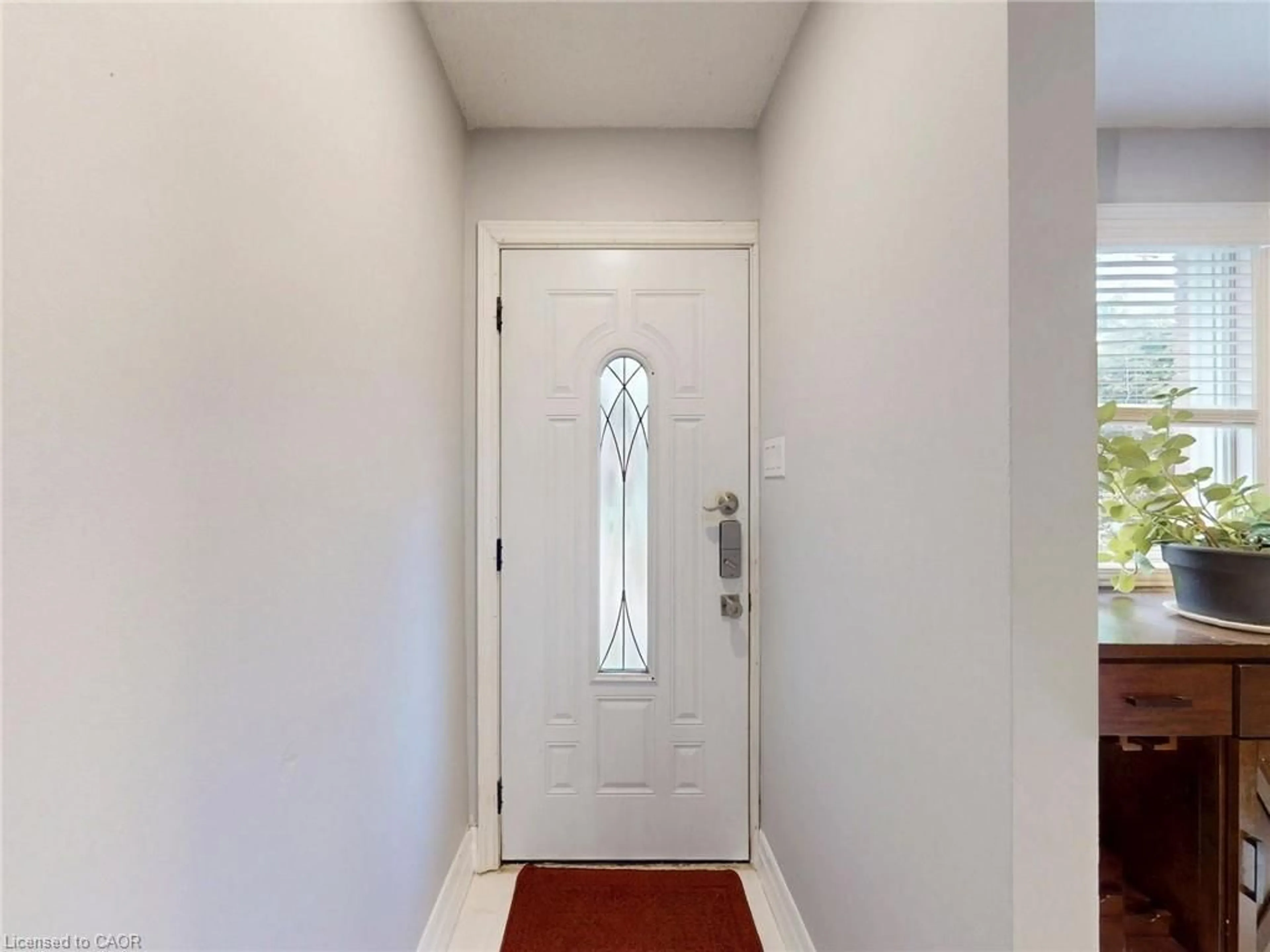 Indoor entryway for 131 Ironwood Rd, Guelph Ontario N1G 3P5