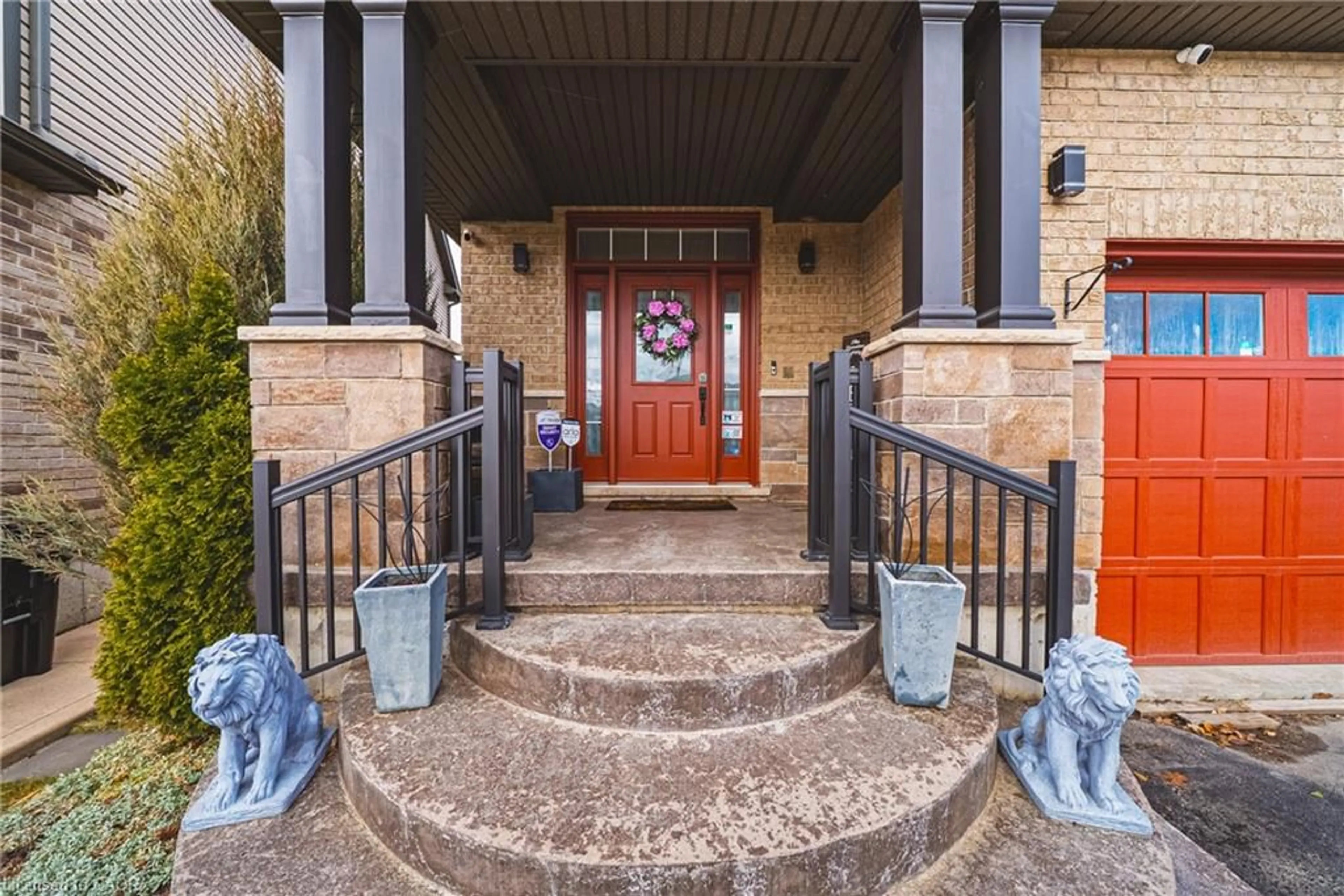 Unknown for 60 Cox St, Cambridge Ontario N1S 0A3