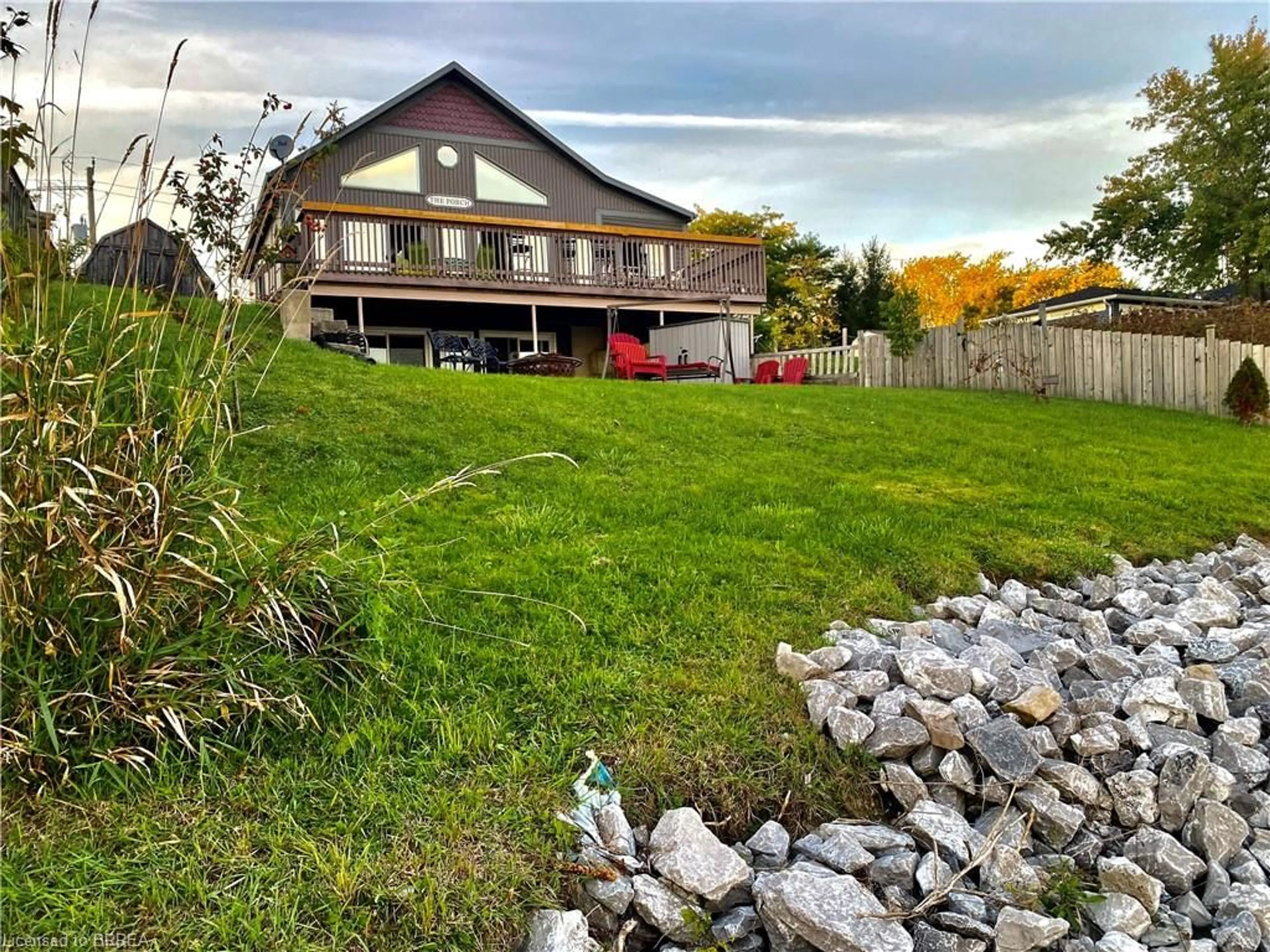 A pic from outside/outdoor area/front of a property/back of a property/a pic from drone, unknown for 1034 South Coast Dr, Nanticoke Ontario N0A 1L0