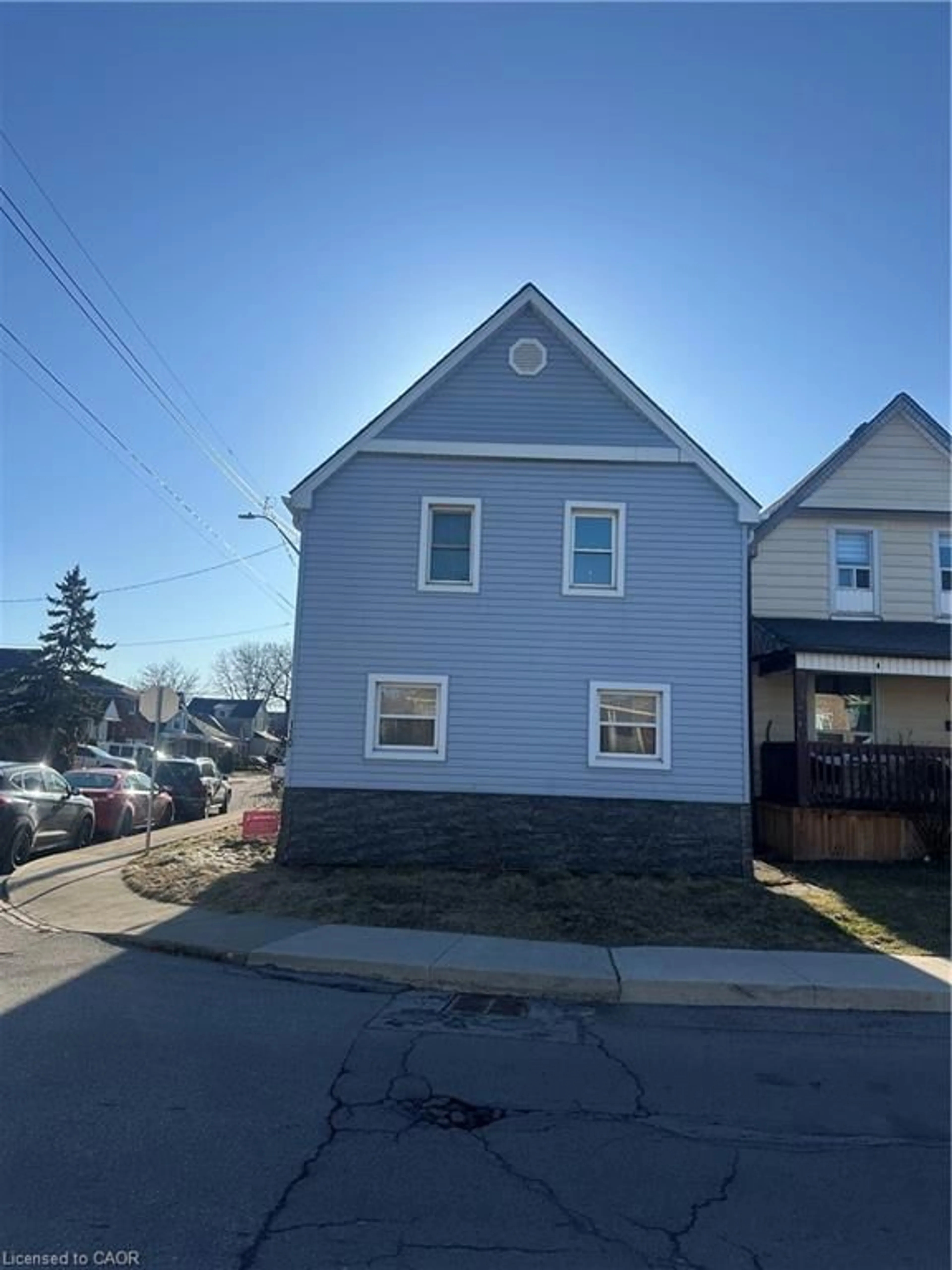 Unknown for 110 Robins Ave, Hamilton Ontario L8H 4N6