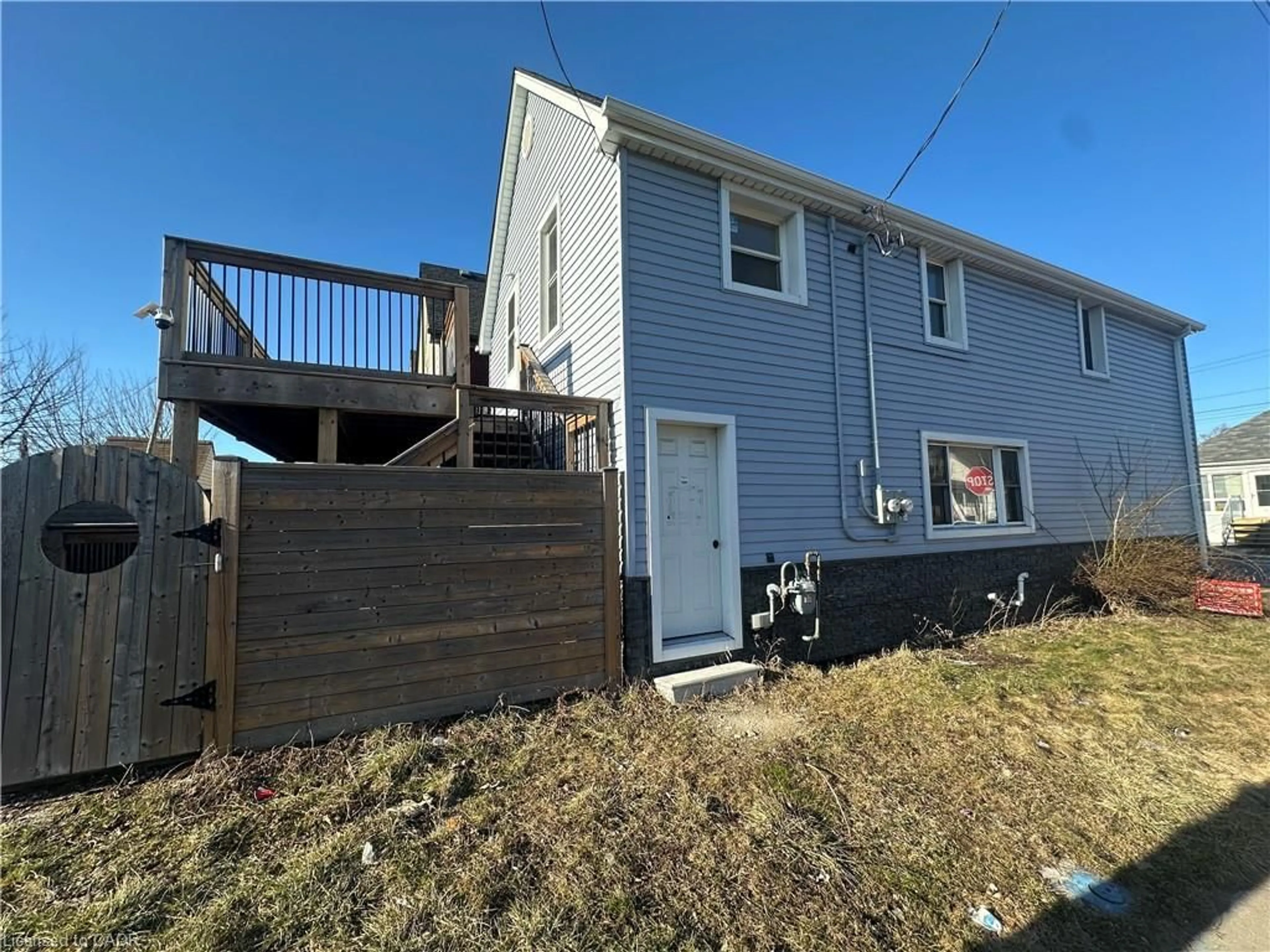 Unknown for 110 Robins Ave, Hamilton Ontario L8H 4N6