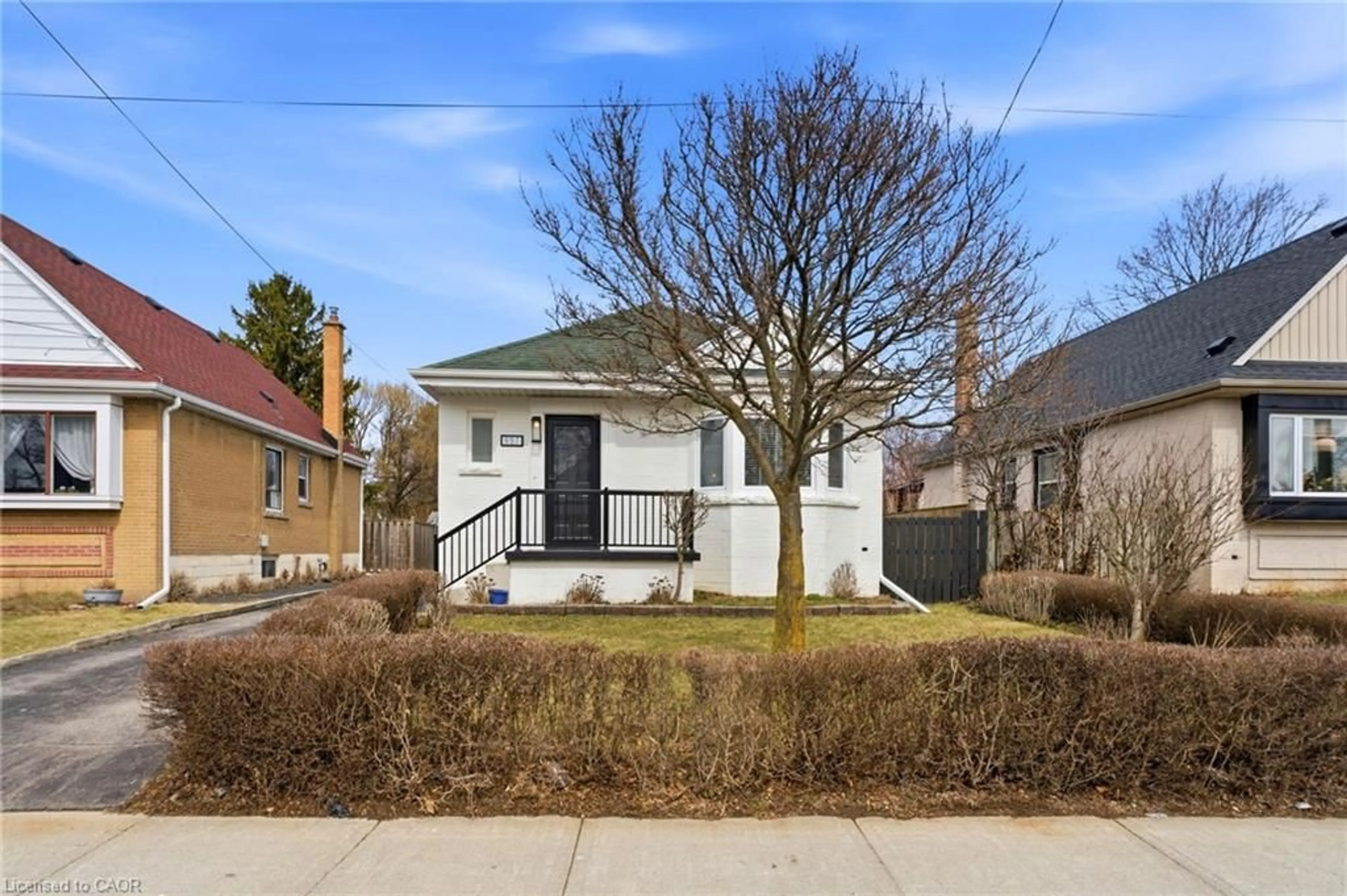 Unknown for 957 Queensdale Ave, Hamilton Ontario L8T 1H5