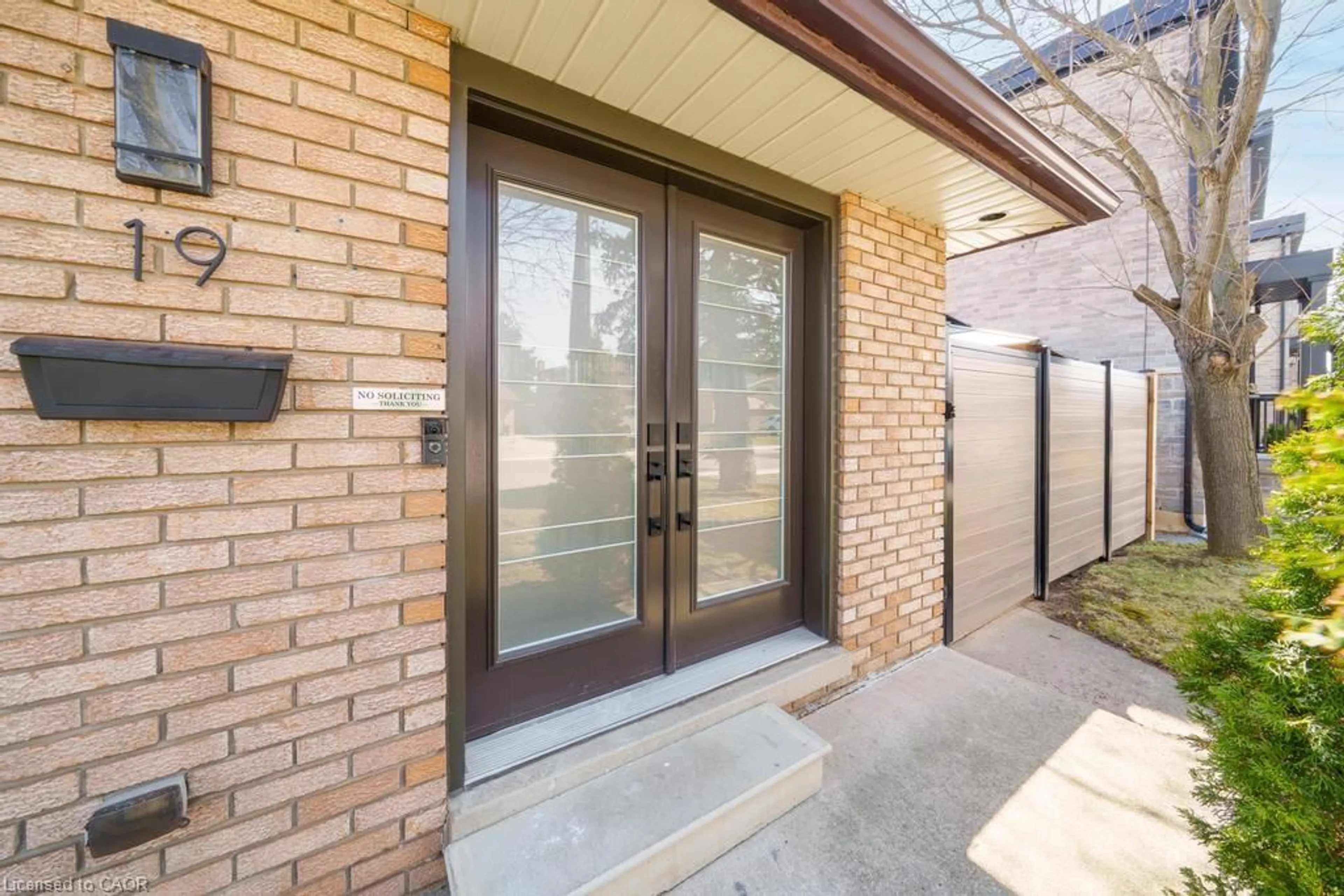 Unknown for 19 Glen Forest Dr, Hamilton Ontario L8K 5V7