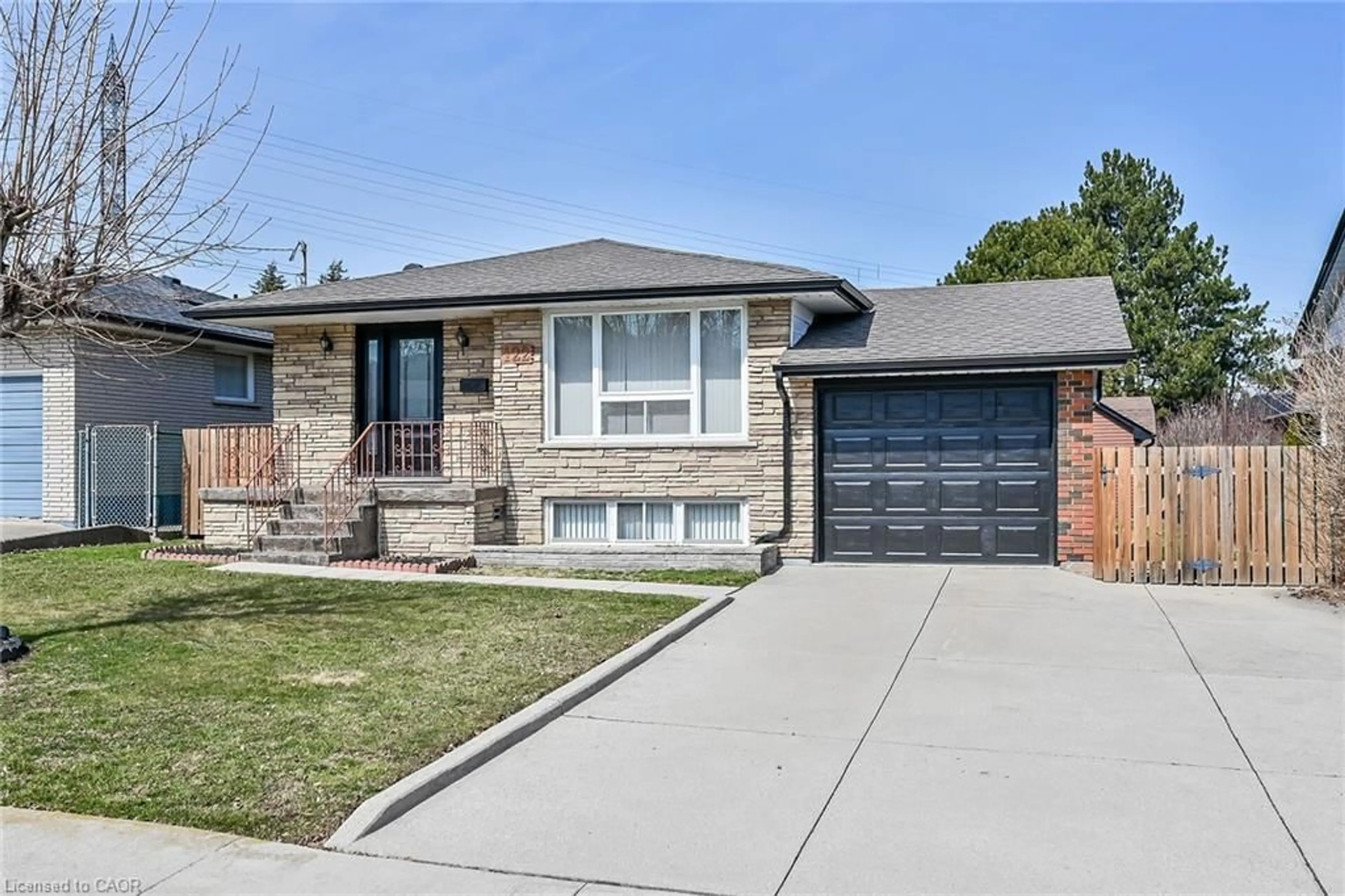 Home with brick exterior material, street for 122 Glen Forest Dr, Hamilton Ontario L8K 5Z1
